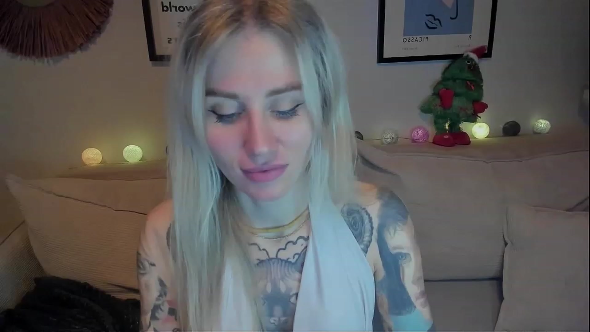 Gallery image thumbnail from Alexa_Smithhh's myfreecams stream on, 12/30/2023, 18:57 image 11 of 20