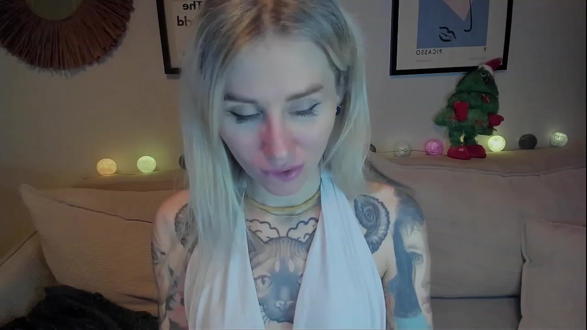 Gallery image thumbnail from Alexa_Smithhh's myfreecams stream on, 12/30/2023, 18:57 image 6 of 20