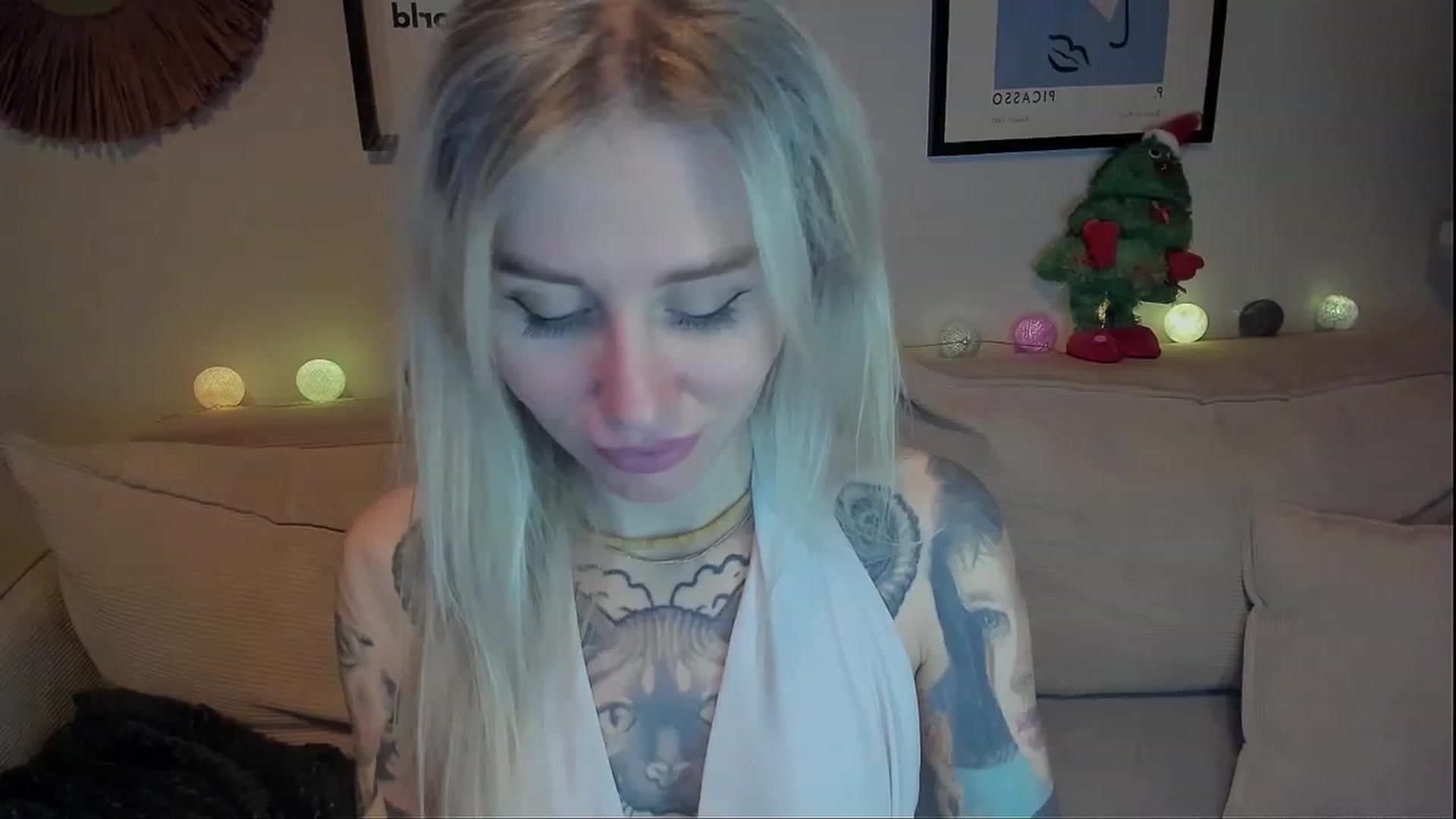 Gallery image thumbnail from Alexa_Smithhh's myfreecams stream on, 12/30/2023, 18:57 image 10 of 20