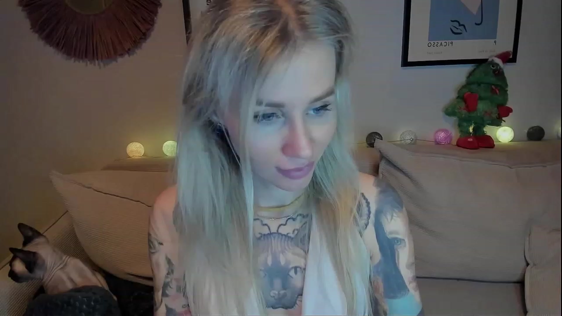 Gallery image thumbnail from Alexa_Smithhh's myfreecams stream on, 12/30/2023, 20:24 image 8 of 20