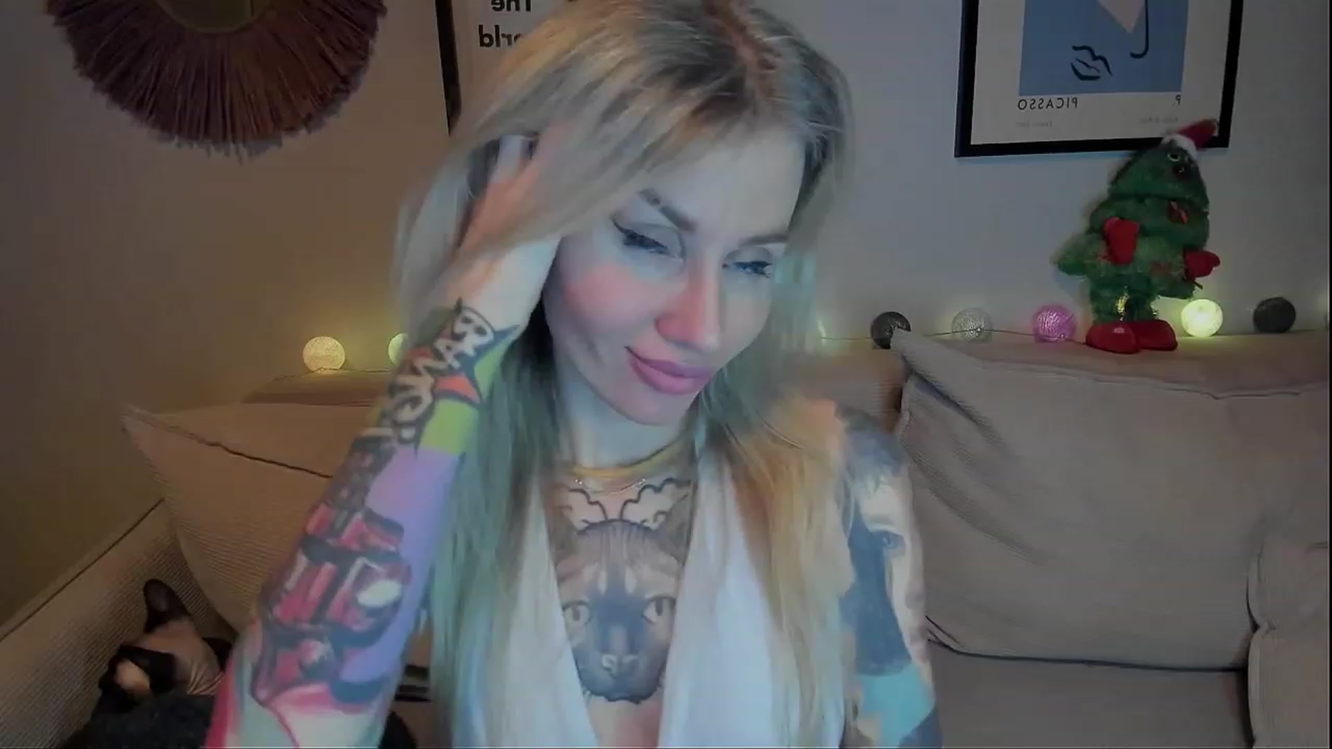 Gallery image thumbnail from Alexa_Smithhh's myfreecams stream on, 12/30/2023, 20:24 image 17 of 20