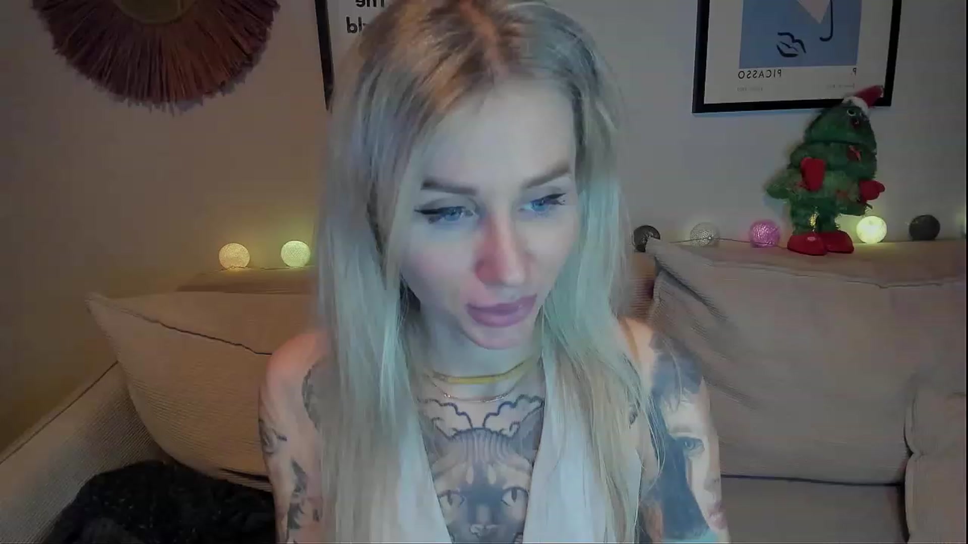 Gallery image thumbnail from Alexa_Smithhh's myfreecams stream on, 12/30/2023, 20:57 image 1 of 20