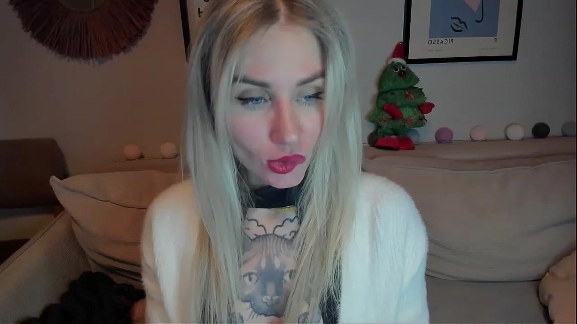 Gallery image thumbnail from Alexa_Smithhh's myfreecams stream on, 01/03/2024, 20:53 image 15 of 20