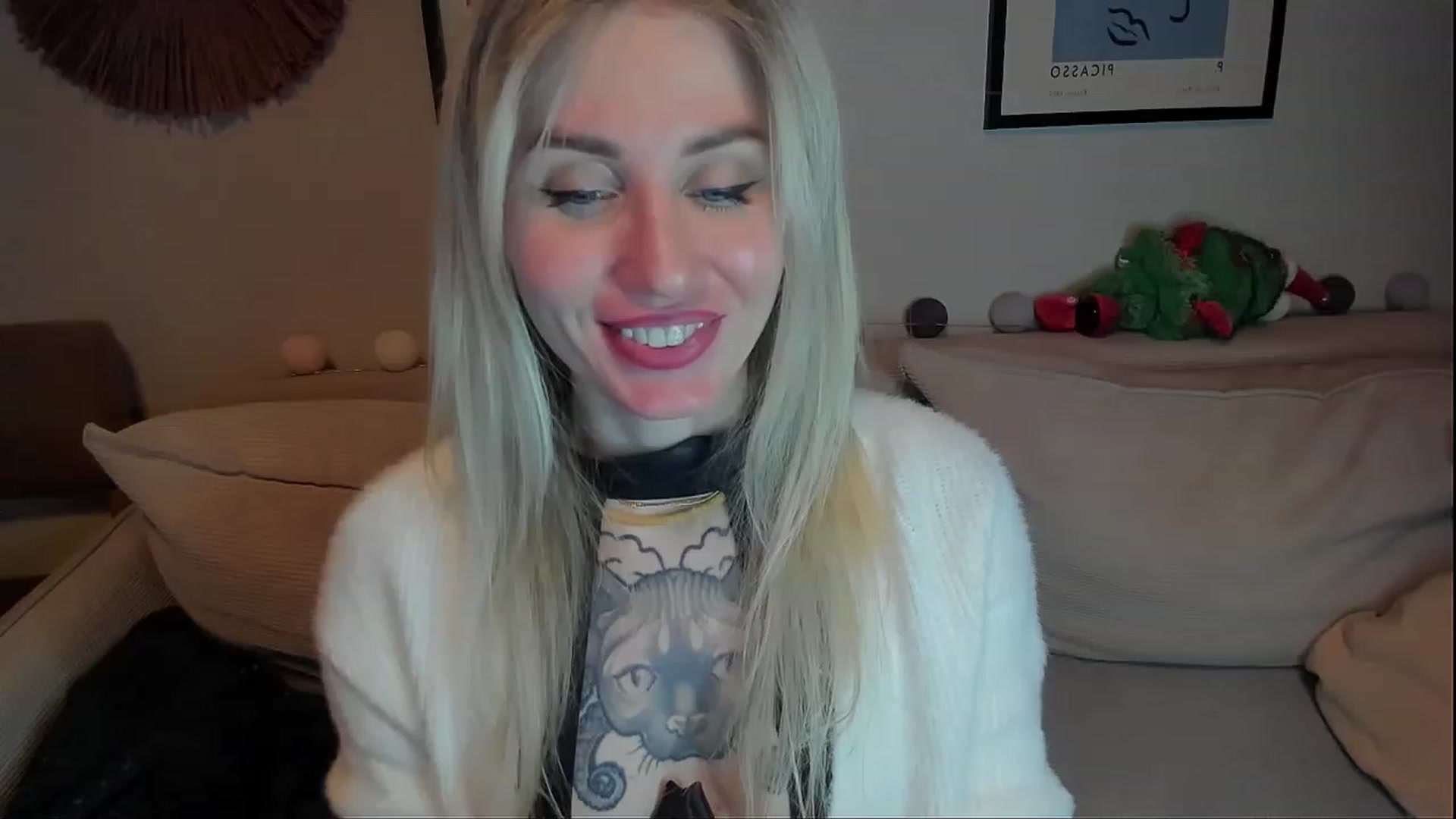 Gallery image thumbnail from Alexa_Smithhh's myfreecams stream on, 01/03/2024, 22:11 image 8 of 20