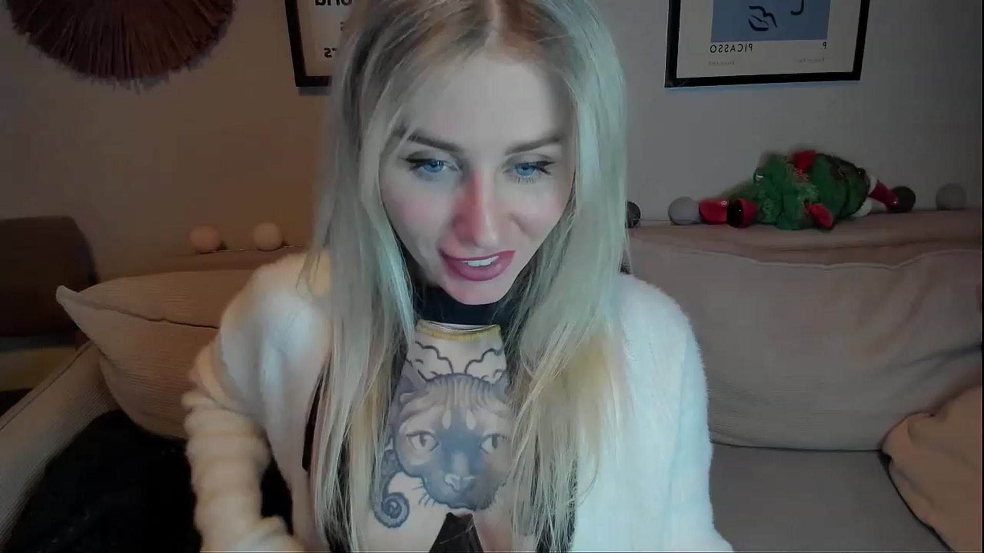 Gallery image thumbnail from Alexa_Smithhh's myfreecams stream on, 01/03/2024, 22:11 image 10 of 20