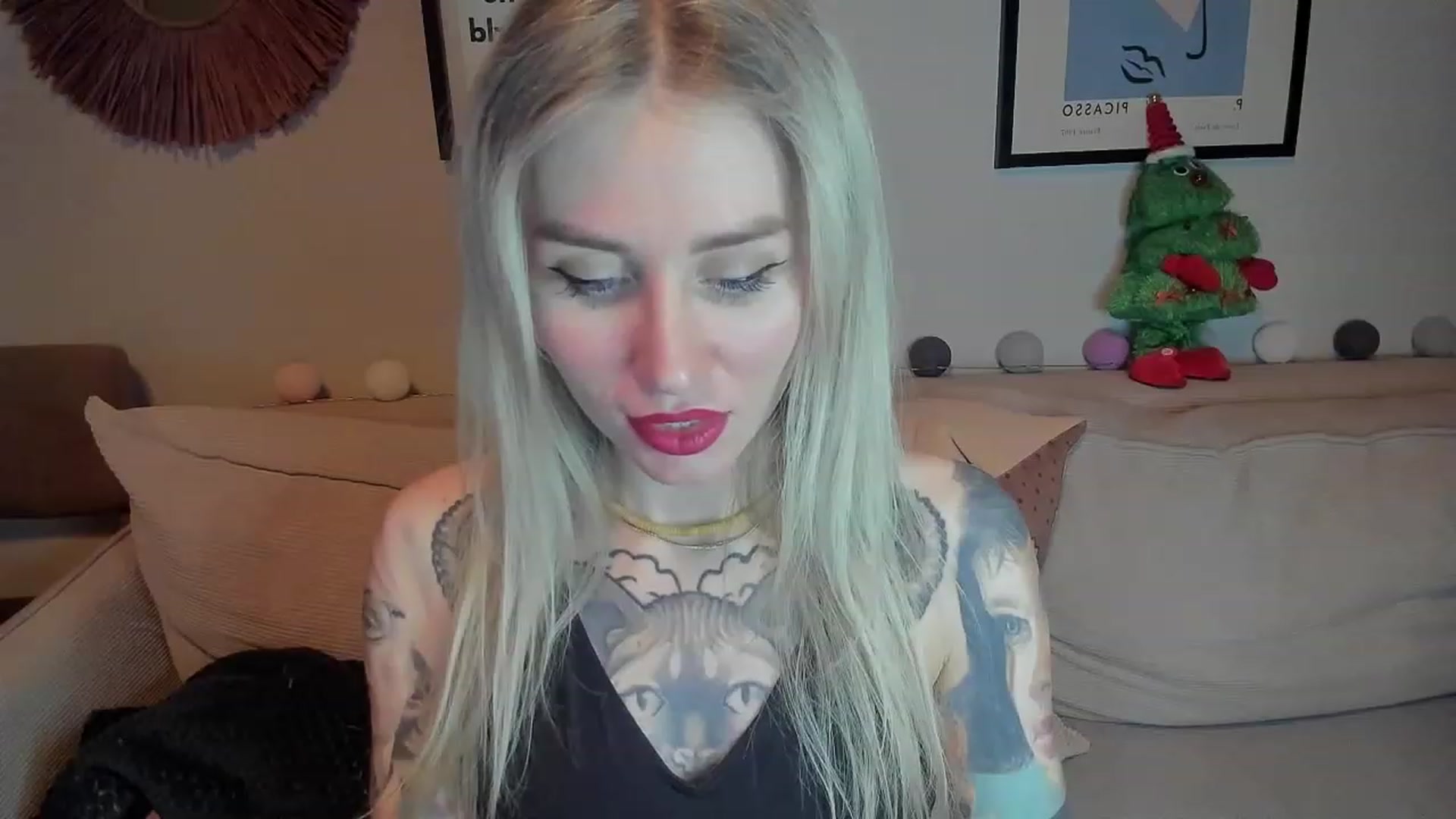 Gallery image thumbnail from Alexa_Smithhh's myfreecams stream on, 01/04/2024, 18:46 image 16 of 20