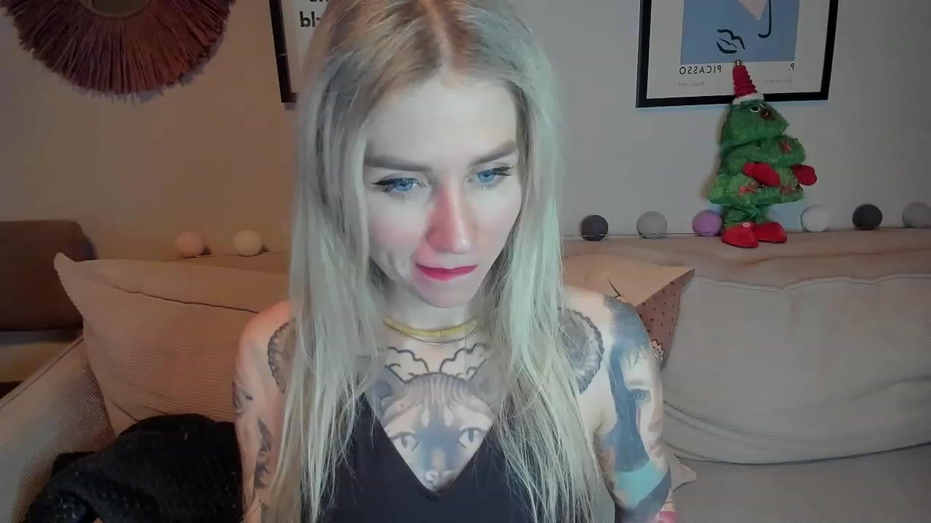 Gallery image thumbnail from Alexa_Smithhh's myfreecams stream on, 01/04/2024, 18:46 image 17 of 20