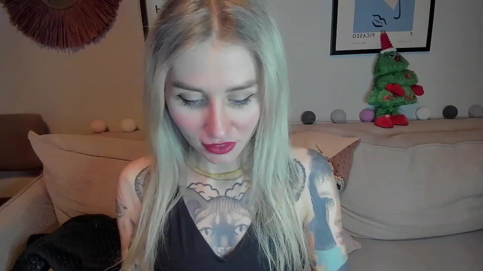 Gallery image thumbnail from Alexa_Smithhh's myfreecams stream on, 01/04/2024, 18:46 image 14 of 20