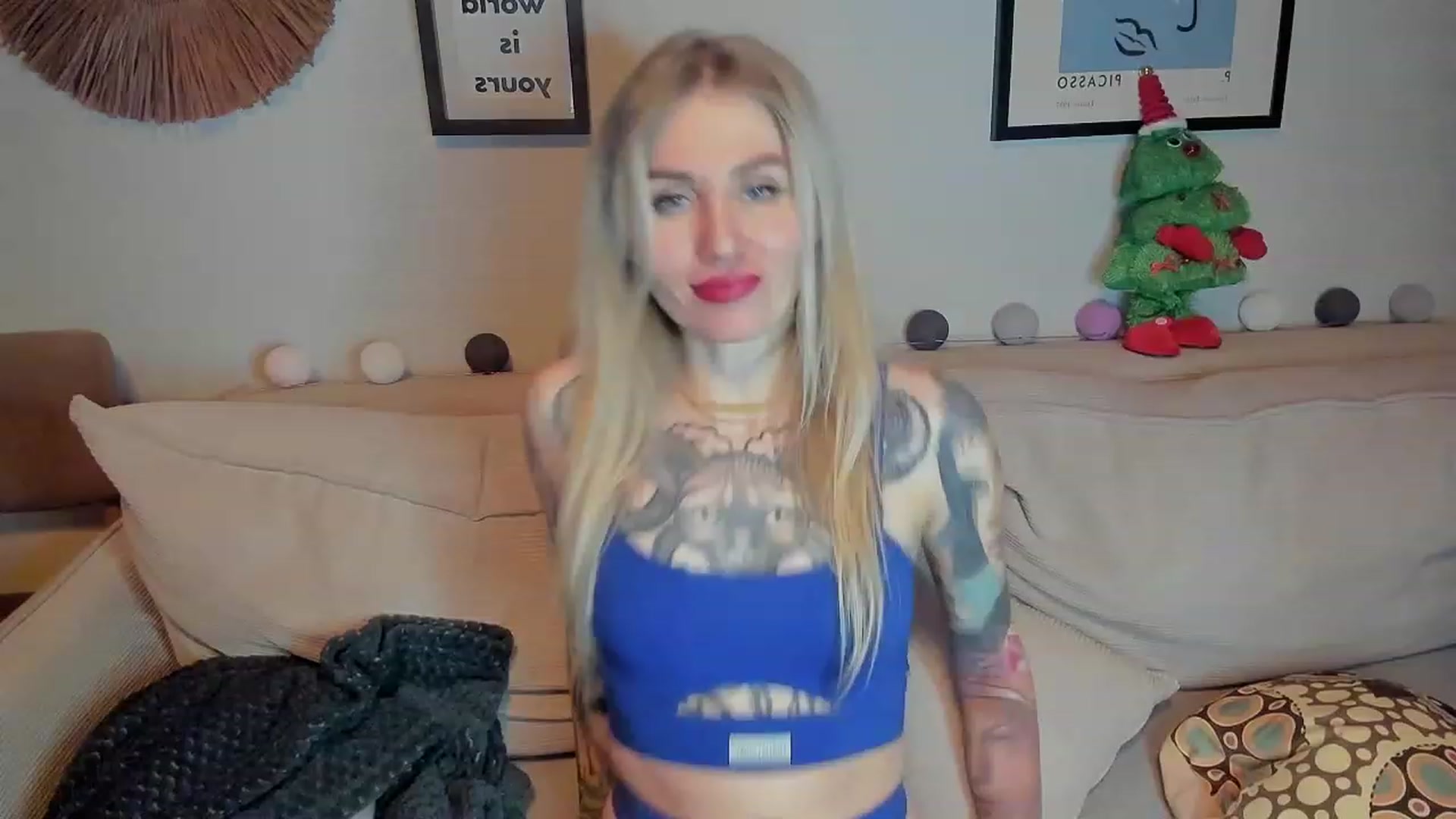 Gallery image thumbnail from Alexa_Smithhh's myfreecams stream on, 01/04/2024, 19:56 image 2 of 20