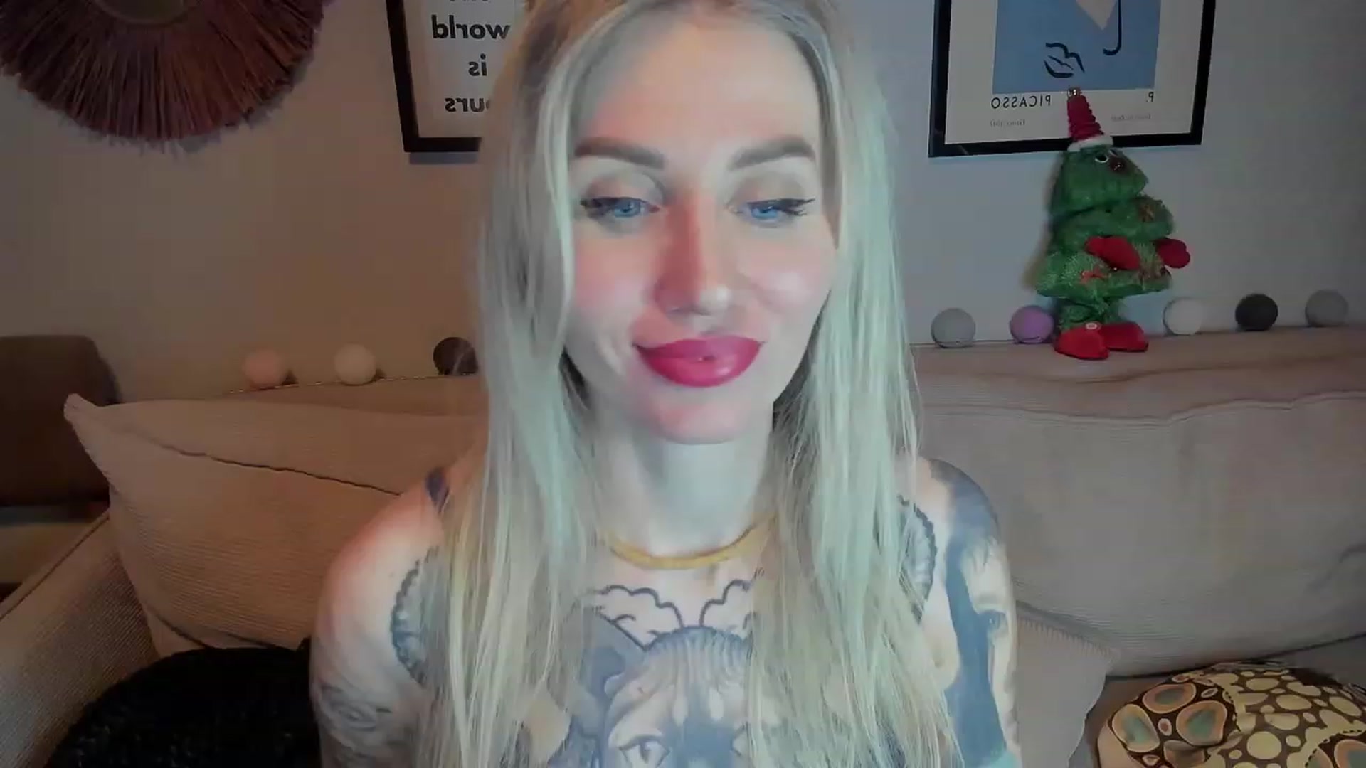 Gallery image thumbnail from Alexa_Smithhh's myfreecams stream on, 01/04/2024, 19:56 image 14 of 20