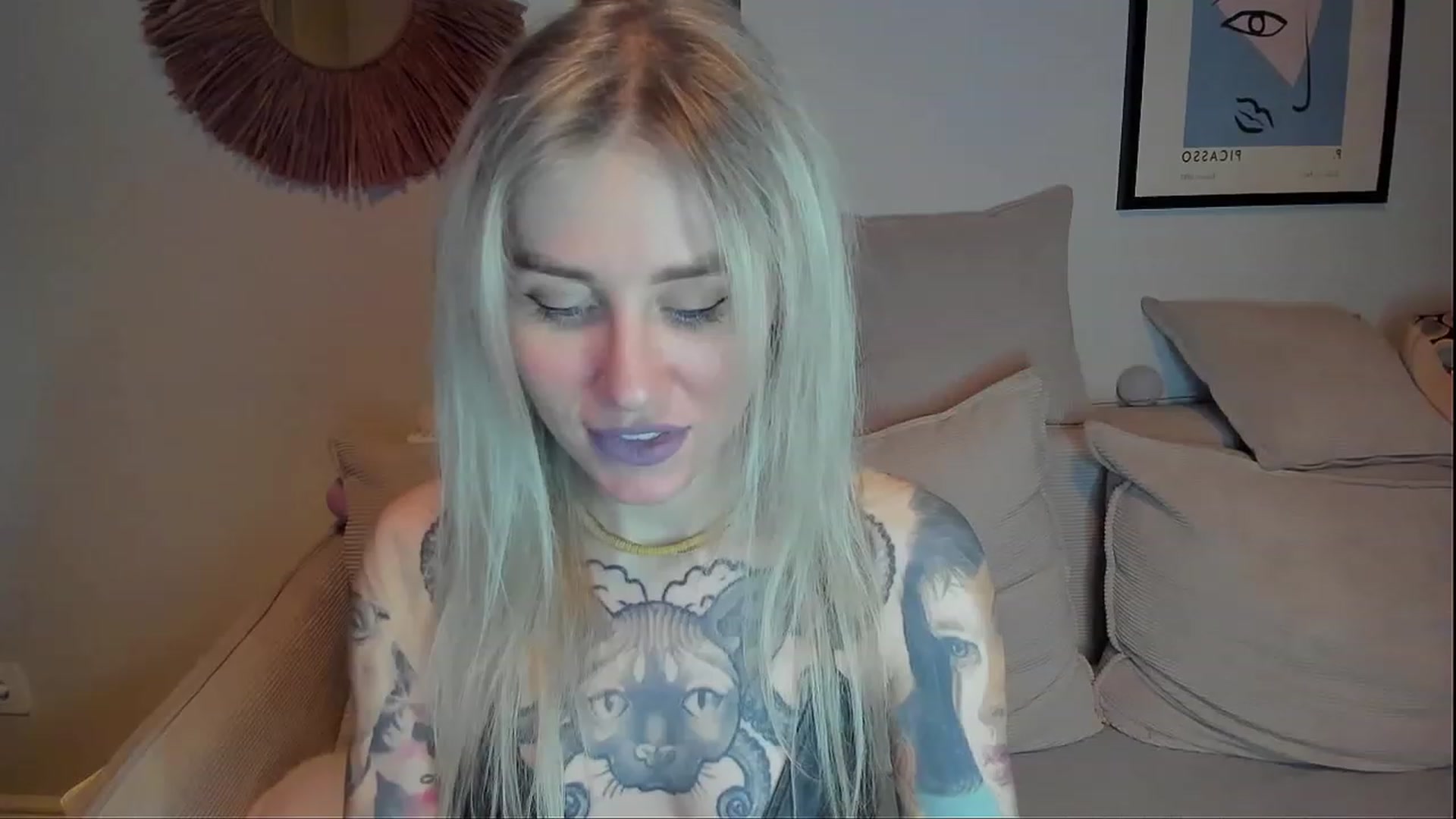Gallery image thumbnail from Alexa_Smithhh's myfreecams stream on, 01/08/2024, 19:24 image 2 of 20