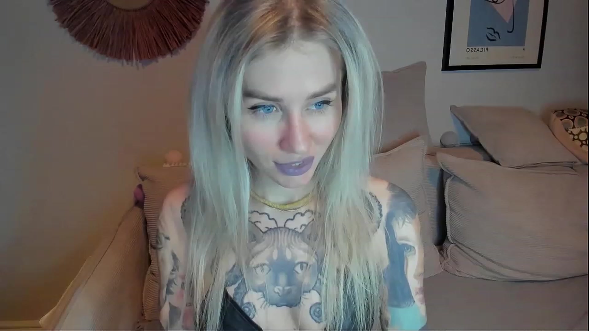 Gallery image thumbnail from Alexa_Smithhh's myfreecams stream on, 01/08/2024, 19:24 image 4 of 20