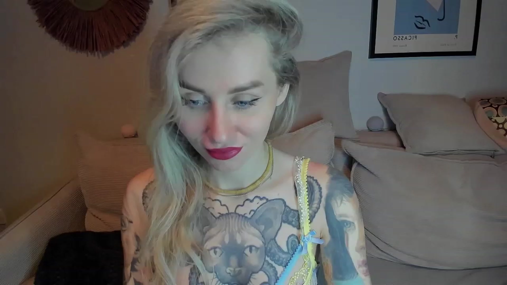 Gallery image thumbnail from Alexa_Smithhh's myfreecams stream on, 01/09/2024, 18:41 image 16 of 20