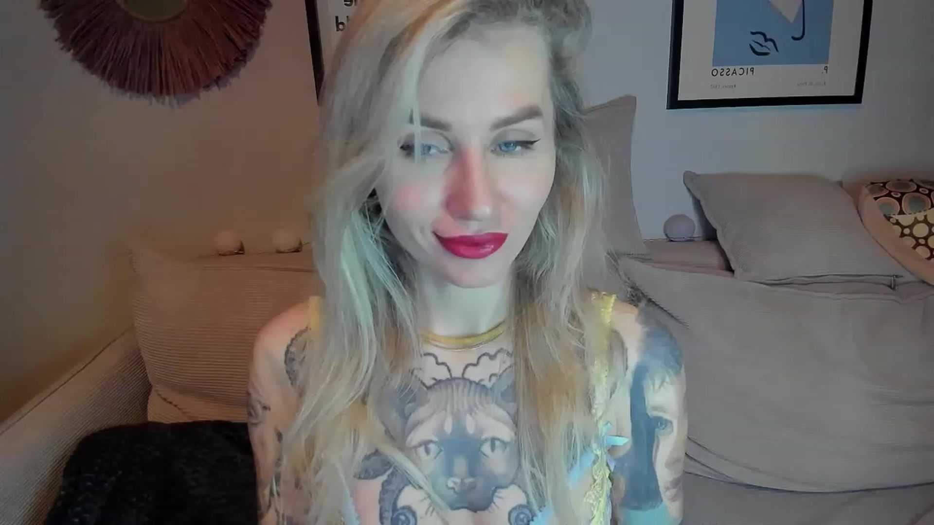 Gallery image thumbnail from Alexa_Smithhh's myfreecams stream on, 01/09/2024, 18:41 image 7 of 20