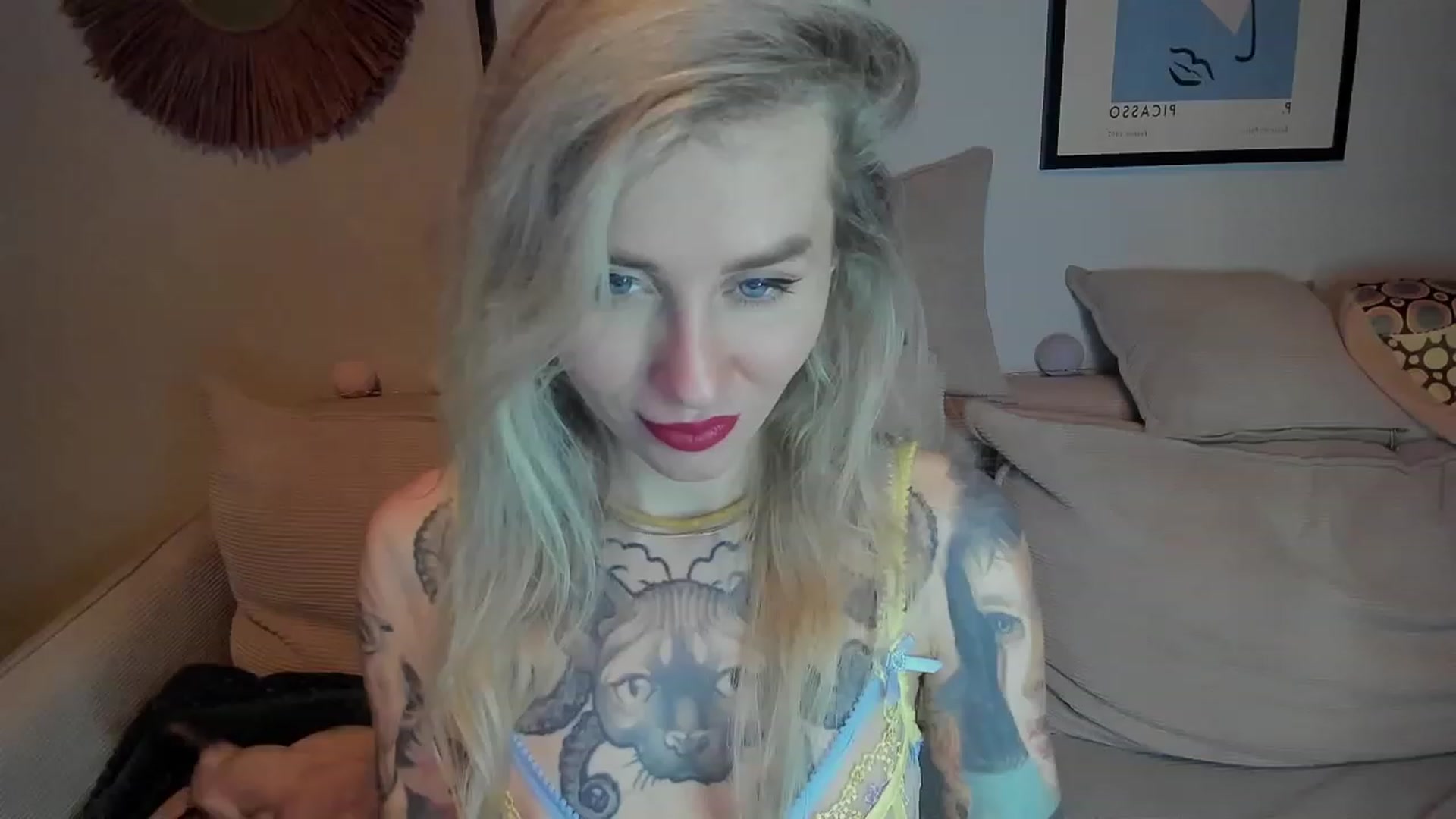 Gallery image thumbnail from Alexa_Smithhh's myfreecams stream on, 01/09/2024, 18:41 image 6 of 20