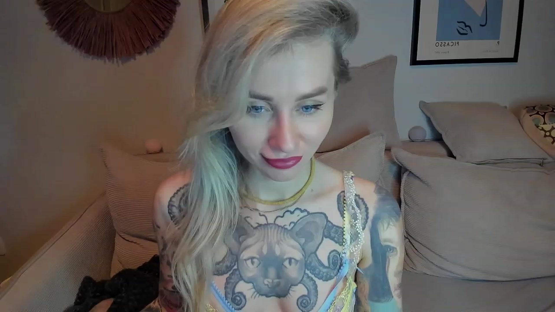 Gallery image thumbnail from Alexa_Smithhh's myfreecams stream on, 01/09/2024, 20:27 image 4 of 20