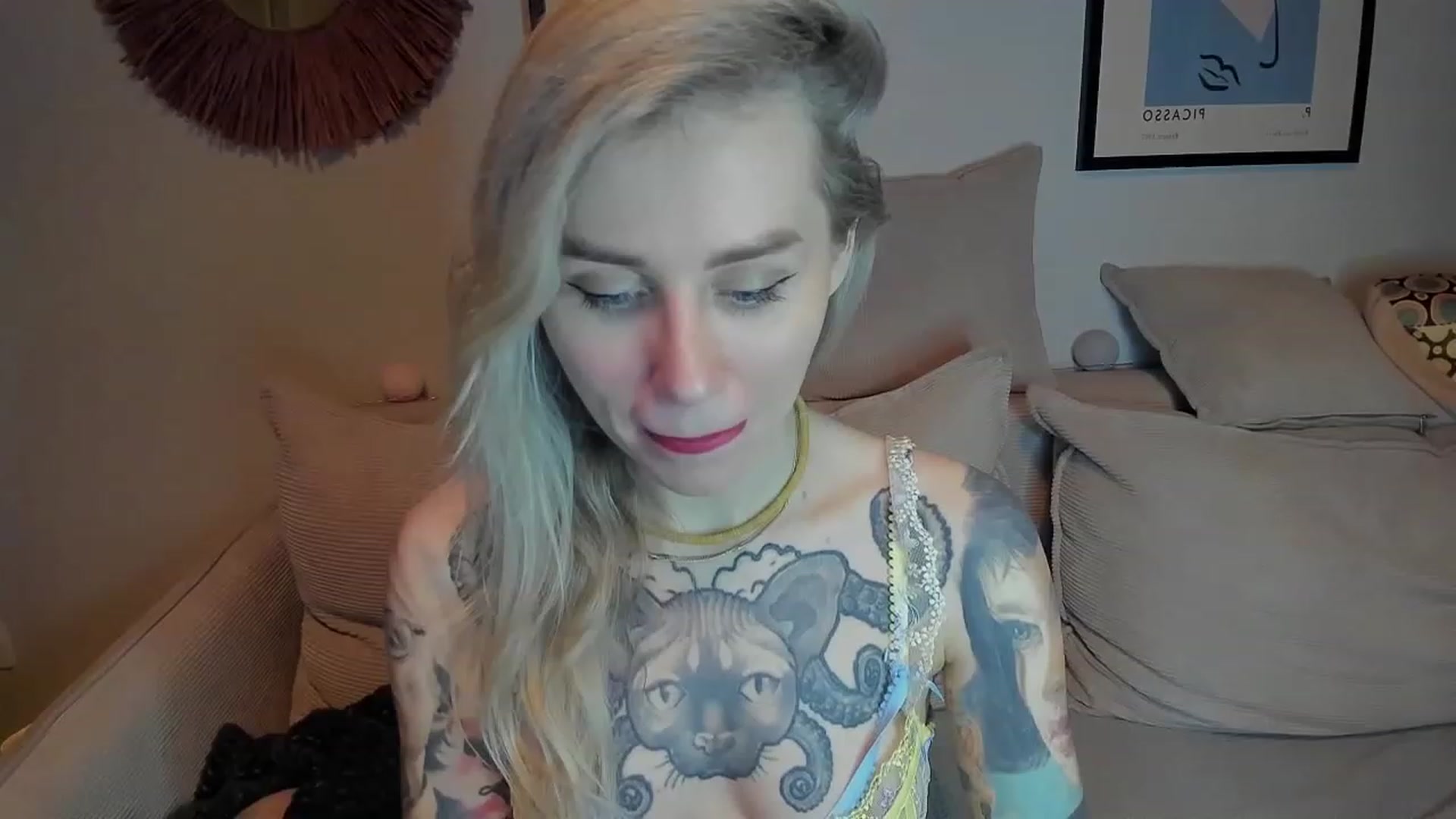 Gallery image thumbnail from Alexa_Smithhh's myfreecams stream on, 01/09/2024, 20:27 image 6 of 20
