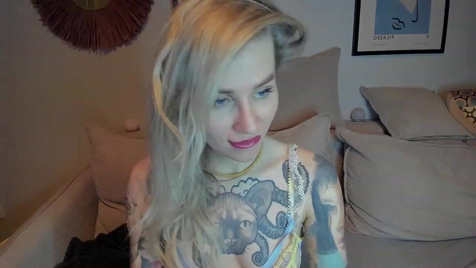 Gallery image thumbnail from Alexa_Smithhh's myfreecams stream on, 01/09/2024, 20:27 image 12 of 20
