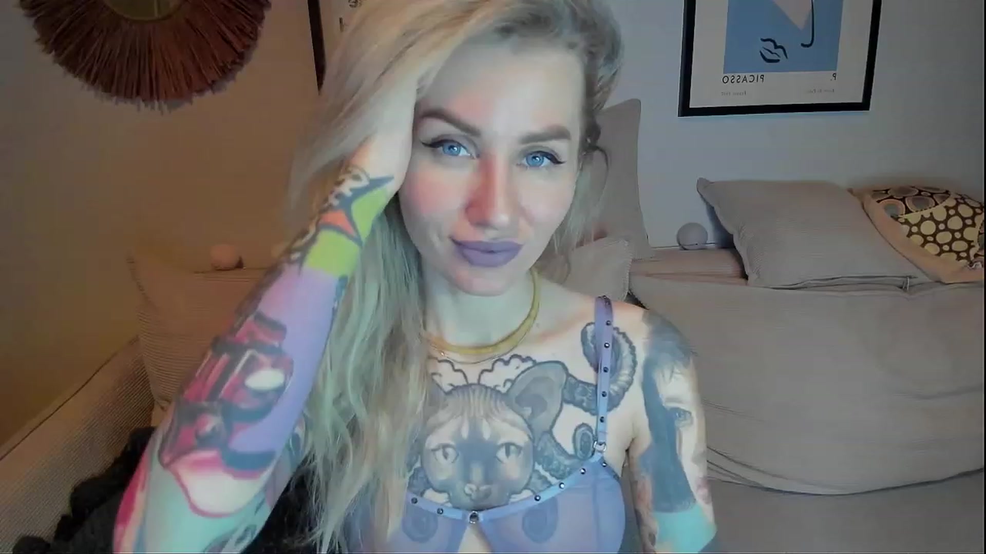 Gallery image thumbnail from Alexa_Smithhh's myfreecams stream on, 01/11/2024, 18:21 image 2 of 20