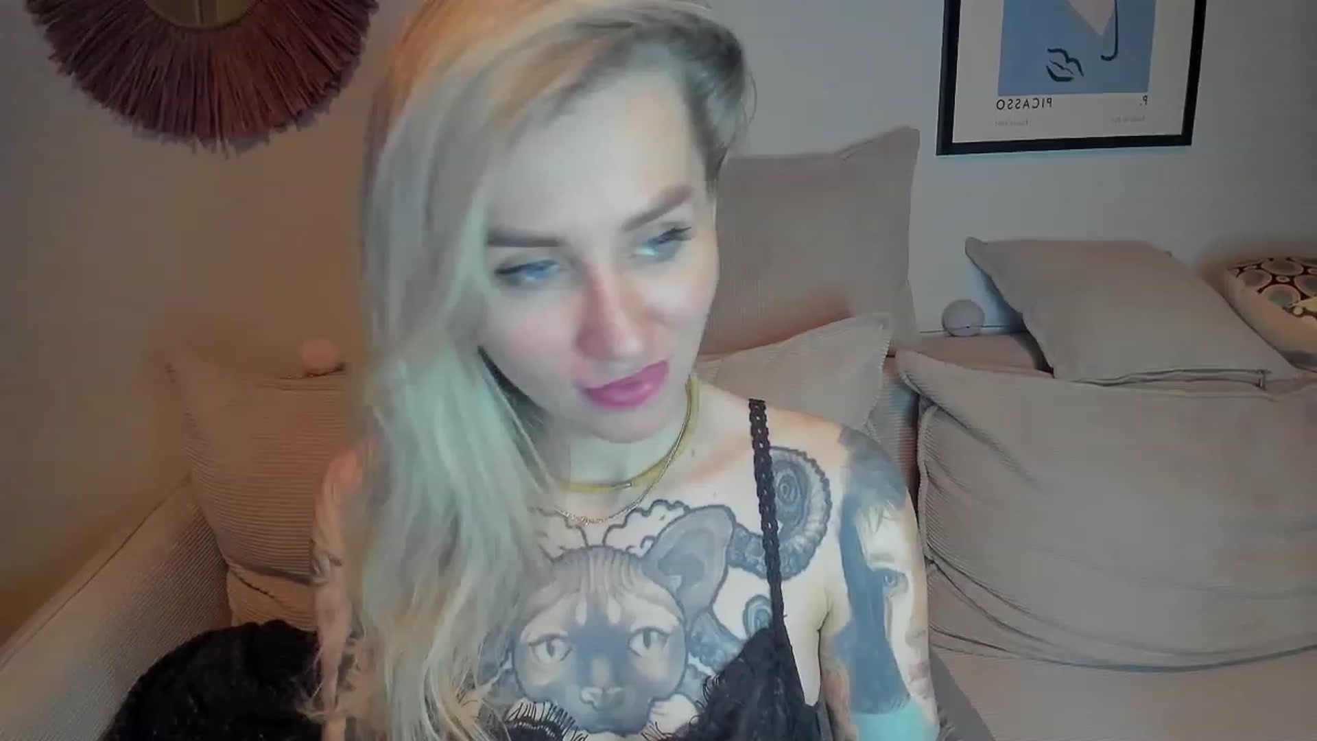 Gallery image thumbnail from Alexa_Smithhh's myfreecams stream on, 01/12/2024, 22:44 image 7 of 20