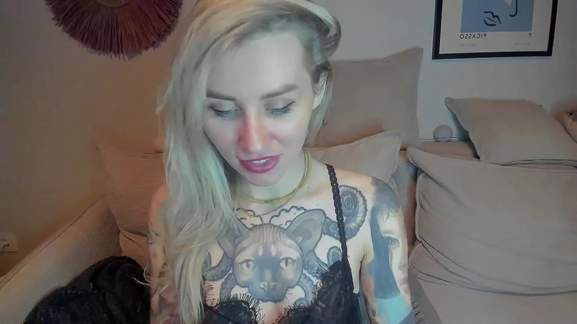 Gallery image thumbnail from Alexa_Smithhh's myfreecams stream on, 01/12/2024, 22:44 image 2 of 20