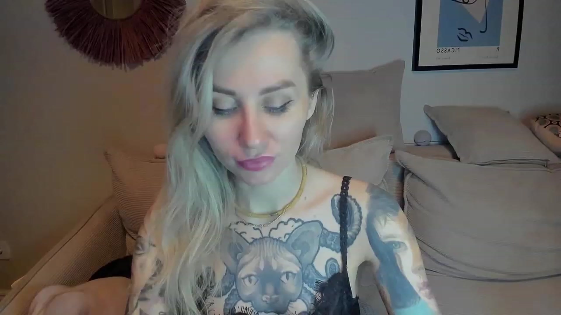 Gallery image thumbnail from Alexa_Smithhh's myfreecams stream on, 01/12/2024, 22:44 image 16 of 20