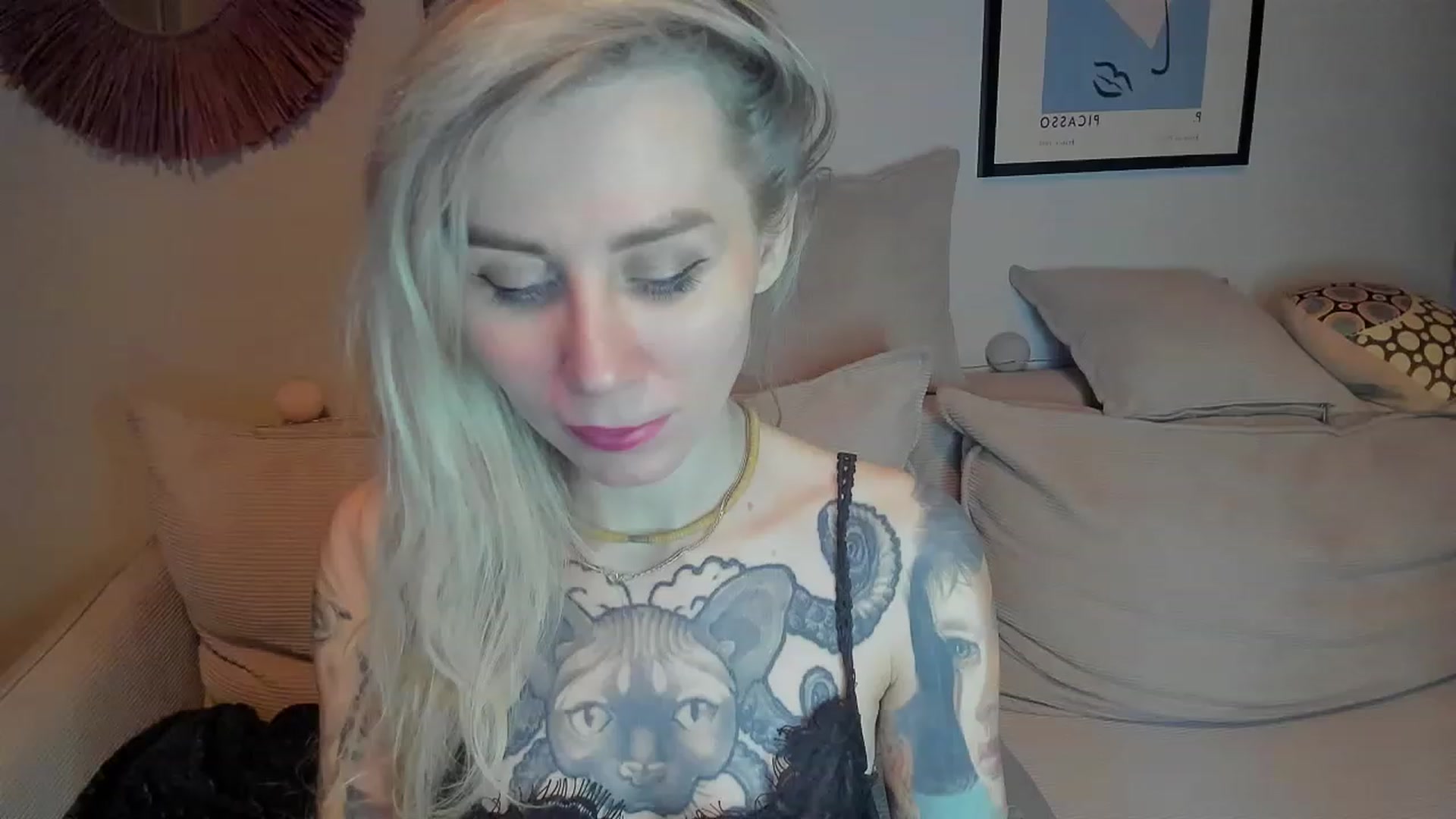 Gallery image thumbnail from Alexa_Smithhh's myfreecams stream on, 01/12/2024, 22:44 image 5 of 20