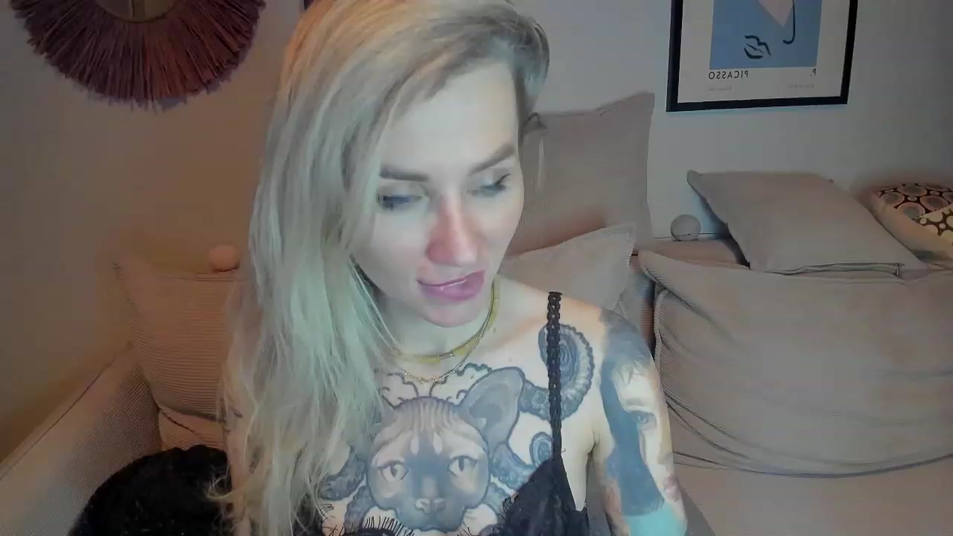 Gallery image thumbnail from Alexa_Smithhh's myfreecams stream on, 01/12/2024, 22:44 image 13 of 20