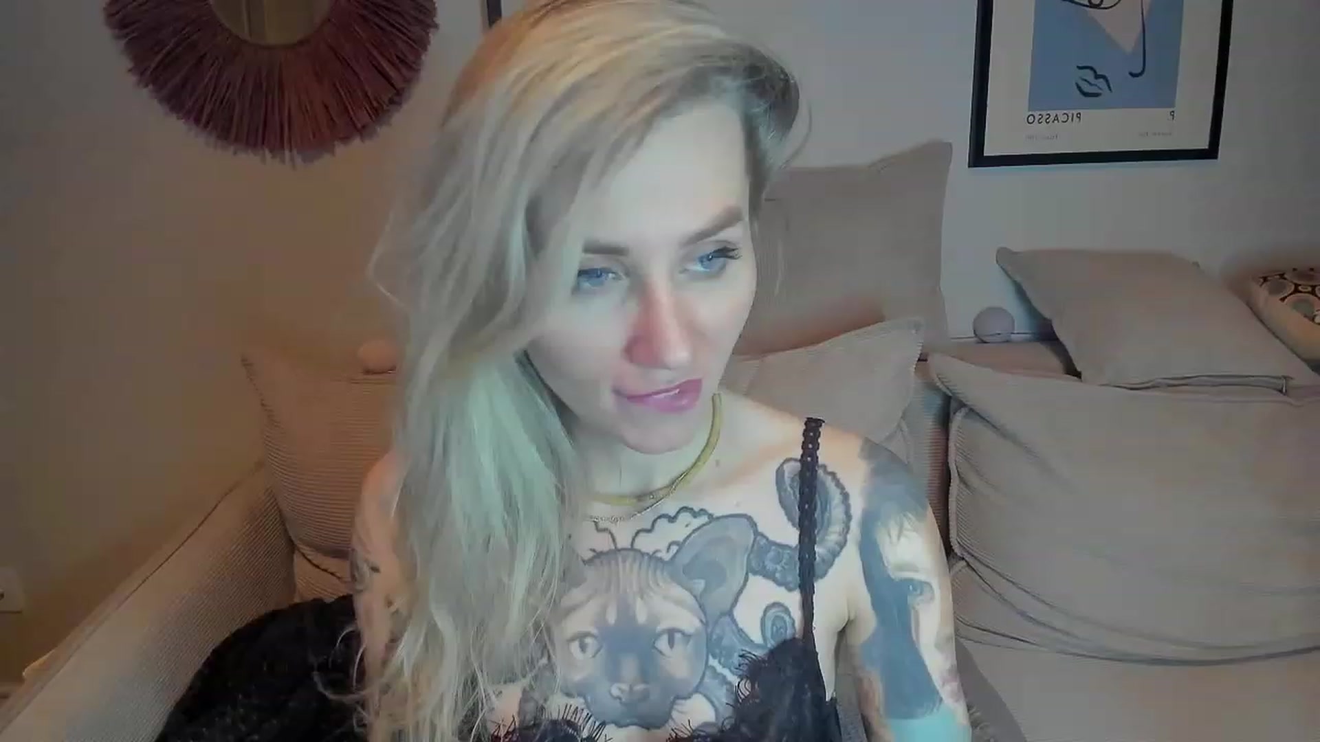 Gallery image thumbnail from Alexa_Smithhh's myfreecams stream on, 01/12/2024, 22:44 image 17 of 20