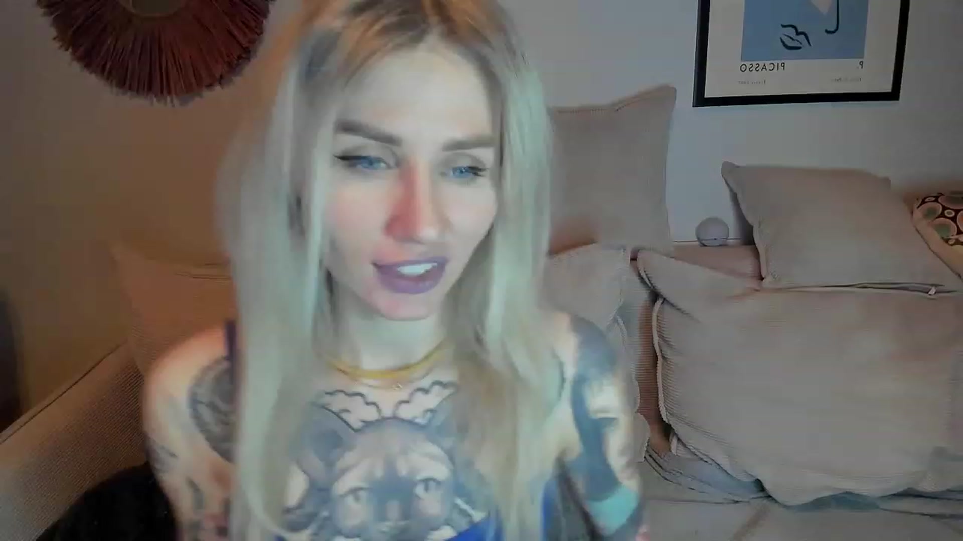 Gallery image thumbnail from Alexa_Smithhh's myfreecams stream on, 01/14/2024, 19:37 image 3 of 20