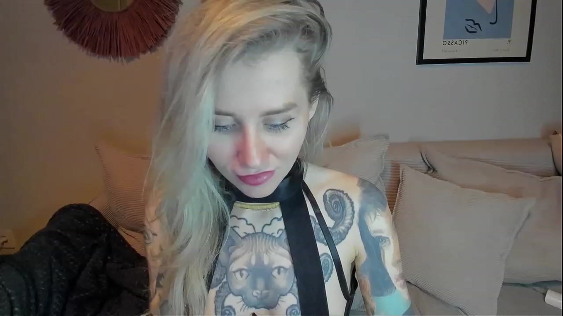 Gallery image thumbnail from Alexa_Smithhh's myfreecams stream on, 01/19/2024, 21:10 image 17 of 20