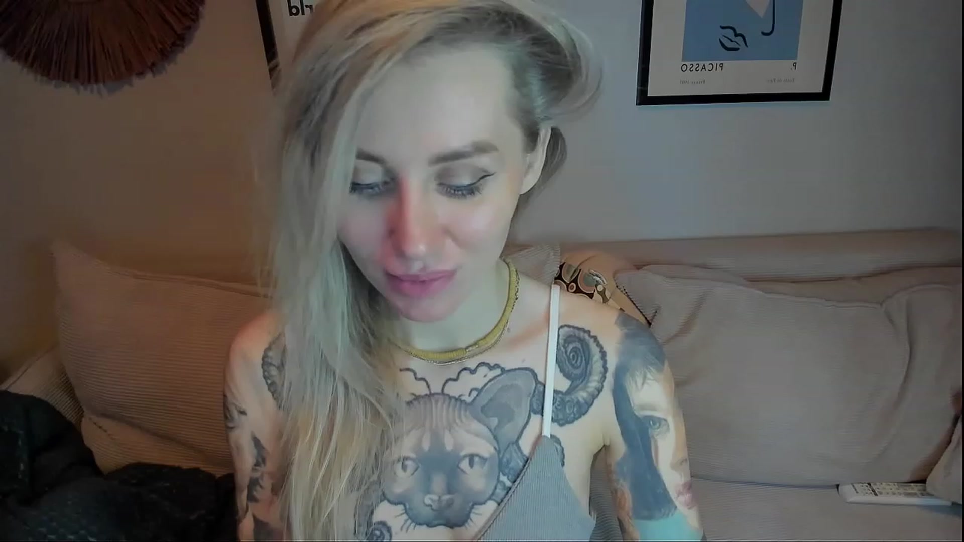 Gallery image thumbnail from Alexa_Smithhh's myfreecams stream on, 01/20/2024, 20:41 image 5 of 20