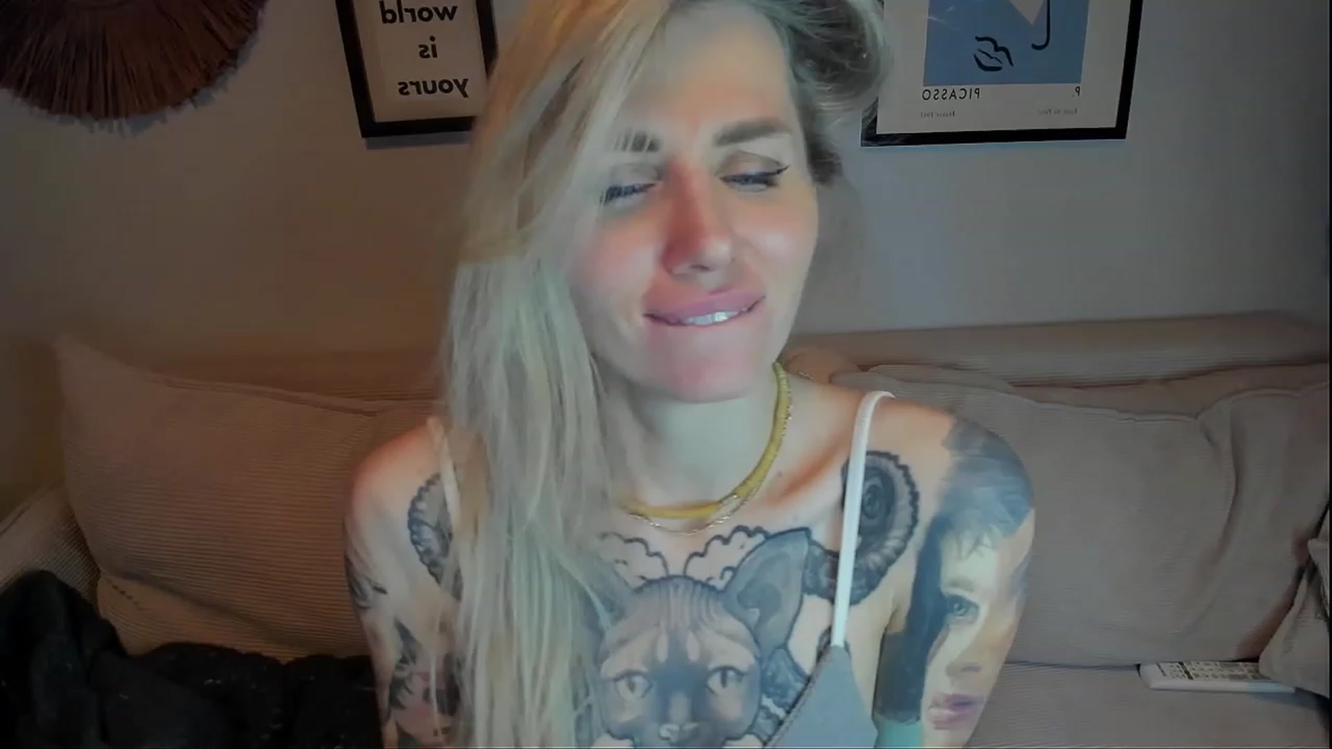 Gallery image thumbnail from Alexa_Smithhh's myfreecams stream on, 01/20/2024, 20:41 image 13 of 20
