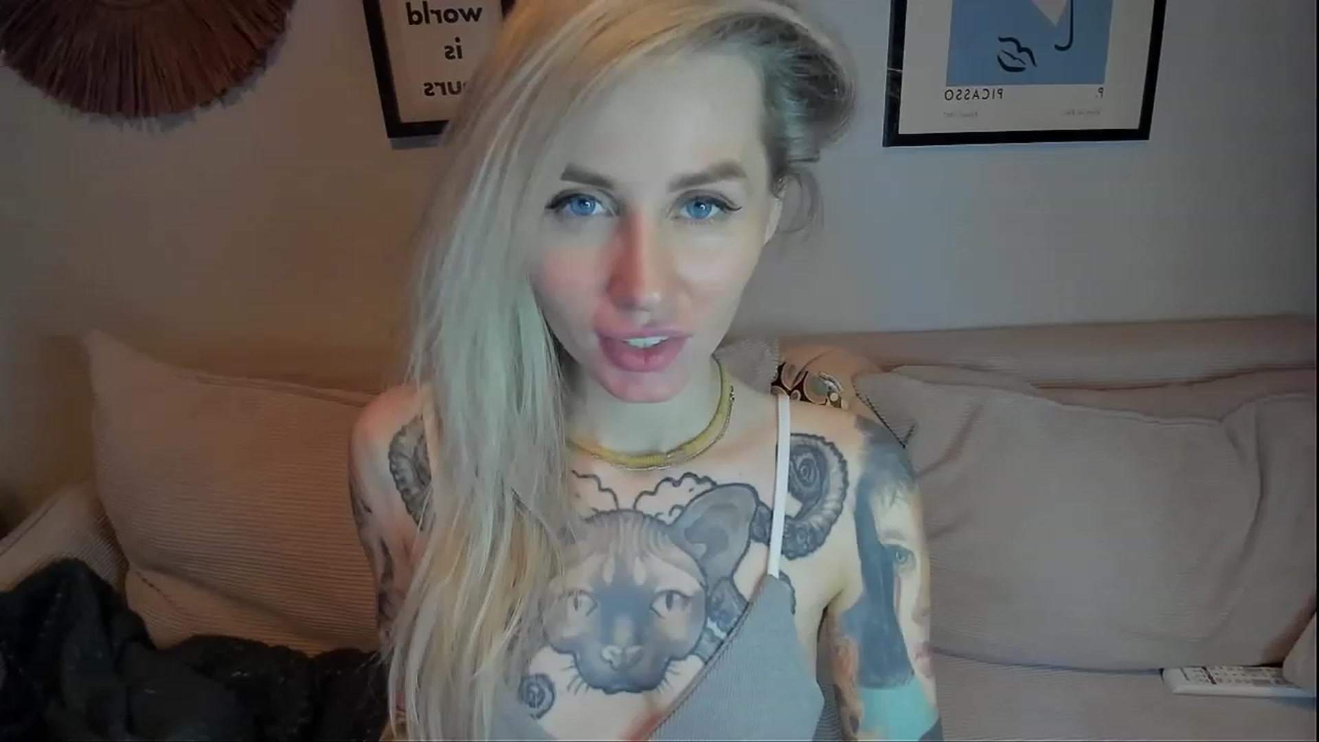 Gallery image thumbnail from Alexa_Smithhh's myfreecams stream on, 01/20/2024, 20:41 image 11 of 20