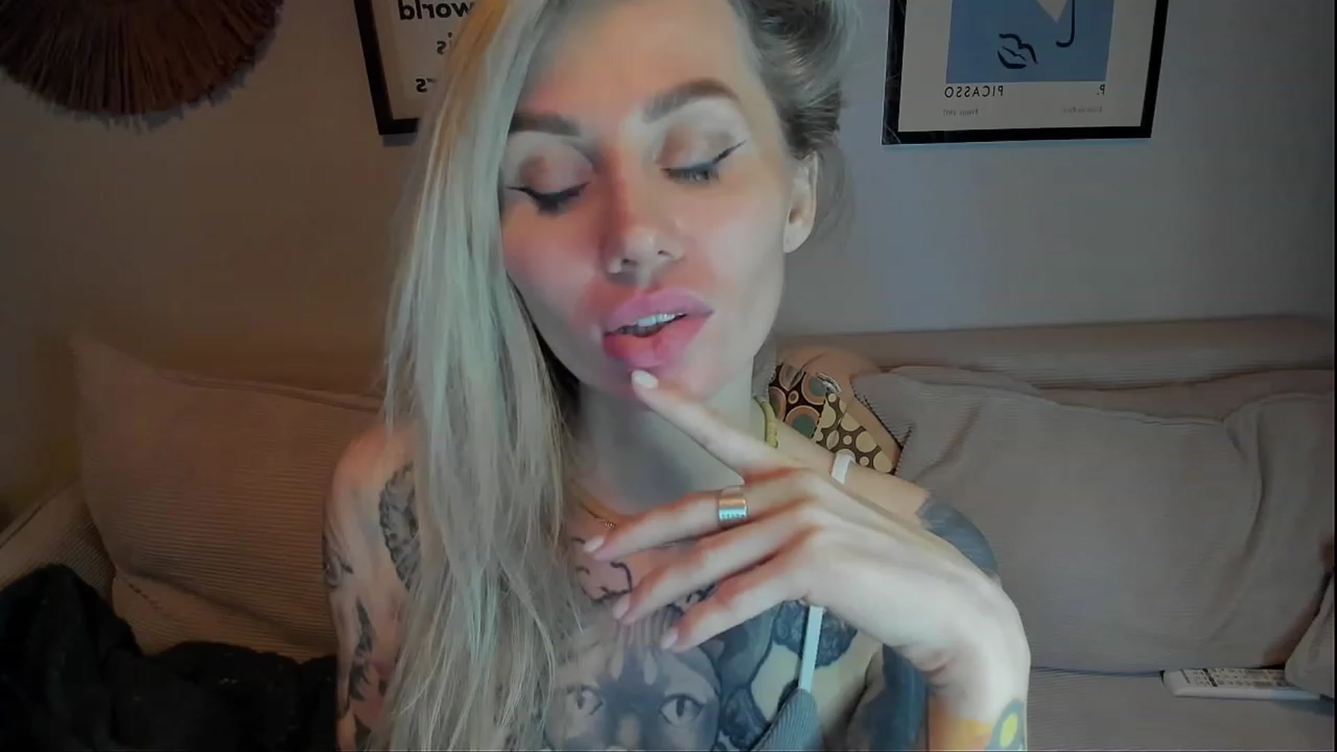 Gallery image thumbnail from Alexa_Smithhh's myfreecams stream on, 01/20/2024, 20:41 image 10 of 20