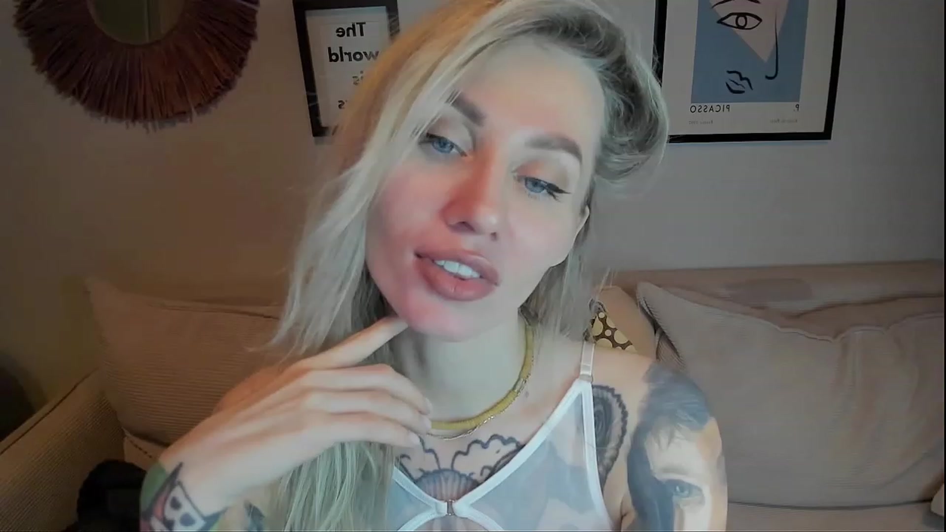 Gallery image thumbnail from Alexa_Smithhh's myfreecams stream on, 01/21/2024, 20:28 image 5 of 20
