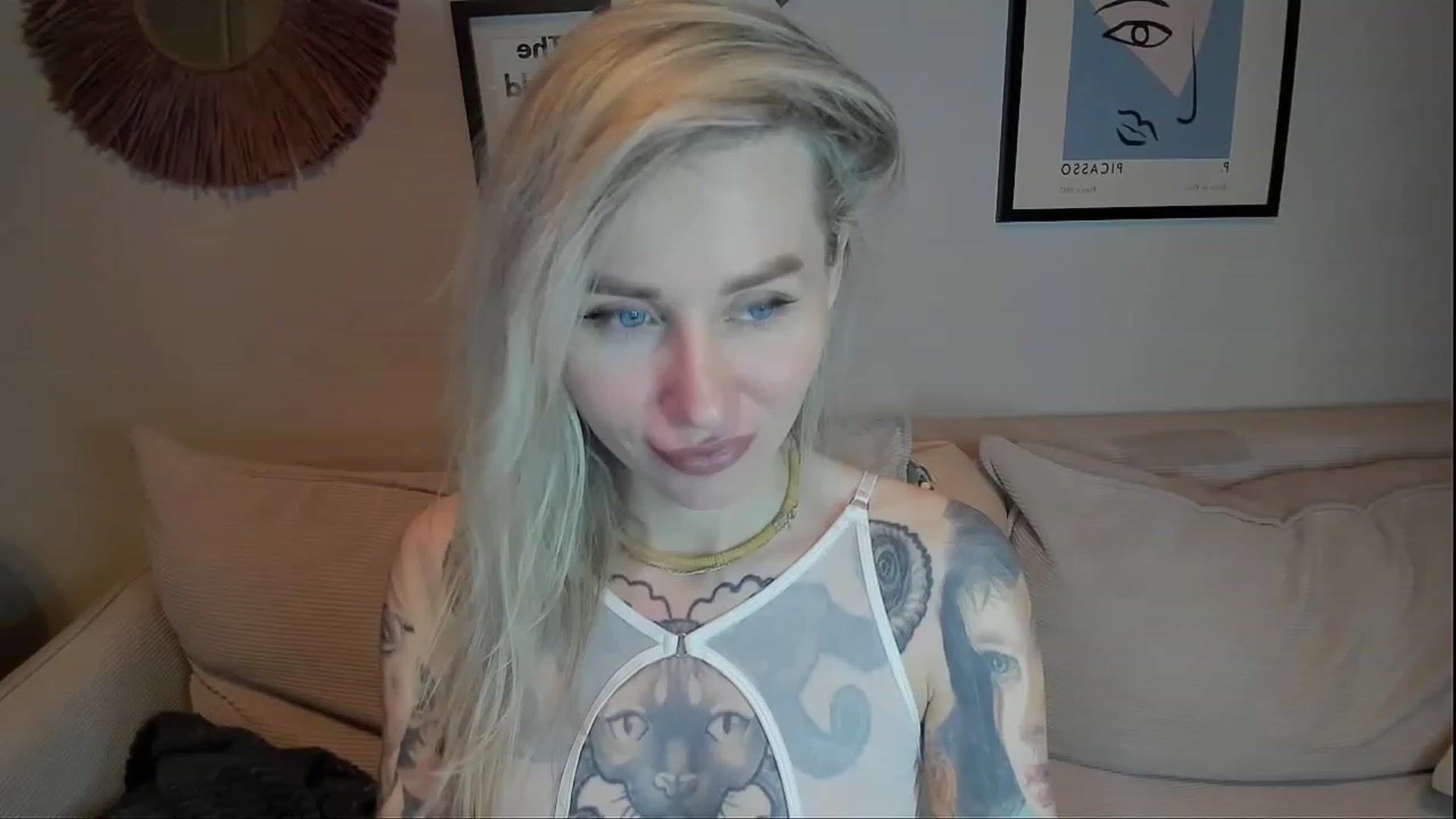 Gallery image thumbnail from Alexa_Smithhh's myfreecams stream on, 01/21/2024, 20:28 image 4 of 20