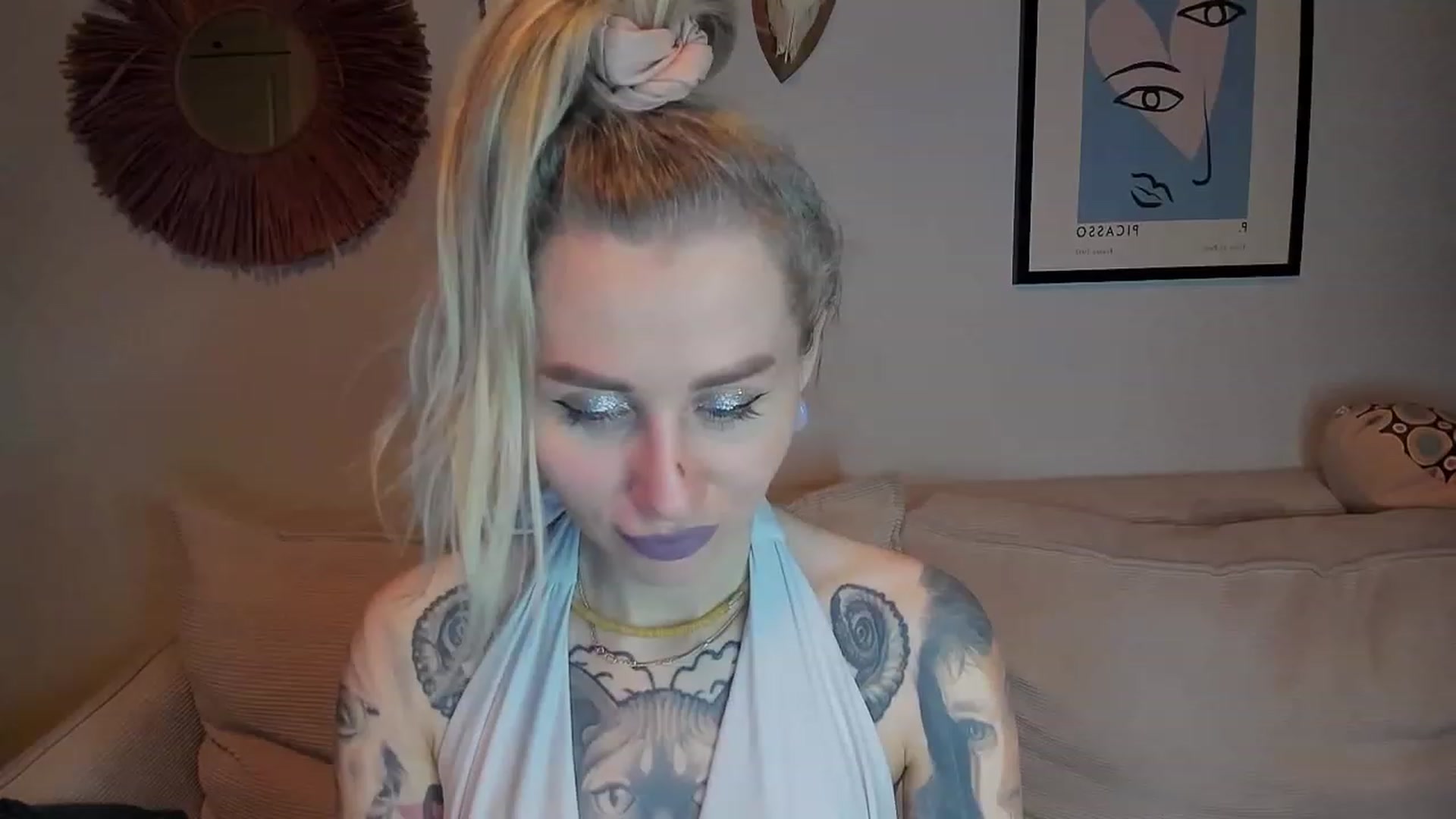 Gallery image thumbnail from Alexa_Smithhh's myfreecams stream on, 01/24/2024, 17:36 image 10 of 20