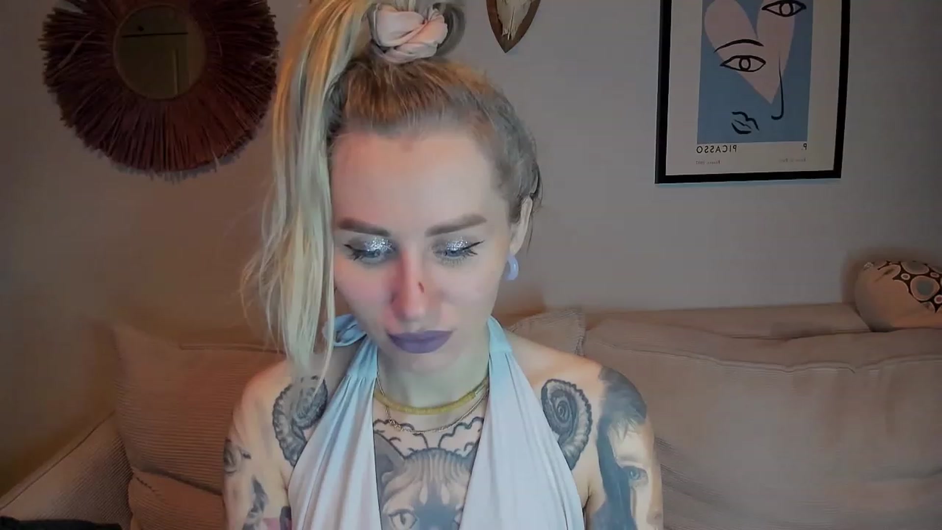 Gallery image thumbnail from Alexa_Smithhh's myfreecams stream on, 01/24/2024, 17:36 image 8 of 20