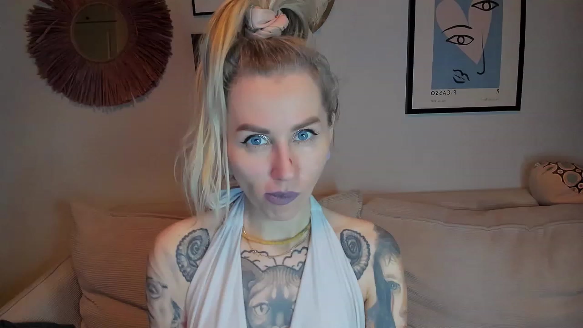 Gallery image thumbnail from Alexa_Smithhh's myfreecams stream on, 01/24/2024, 17:36 image 6 of 20