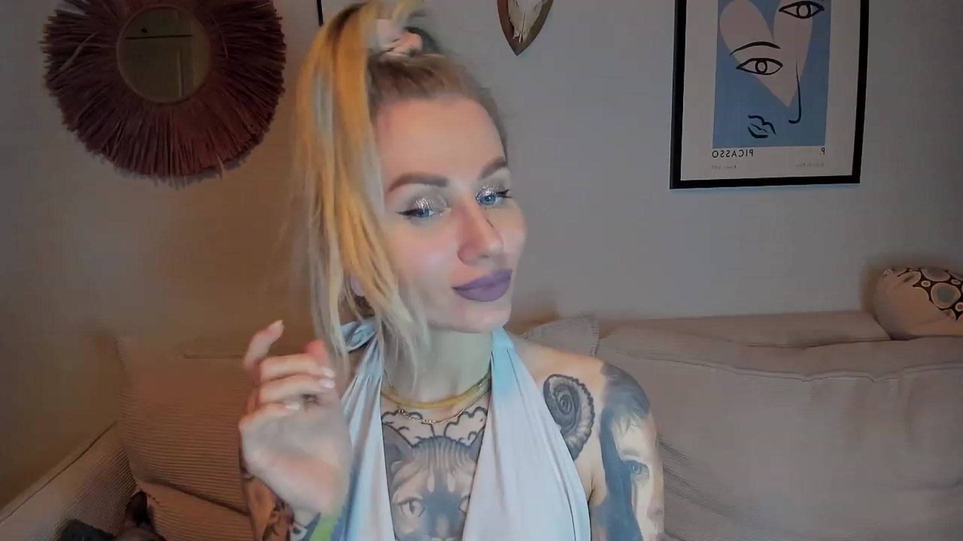 Gallery image thumbnail from Alexa_Smithhh's myfreecams stream on, 01/24/2024, 17:36 image 16 of 20