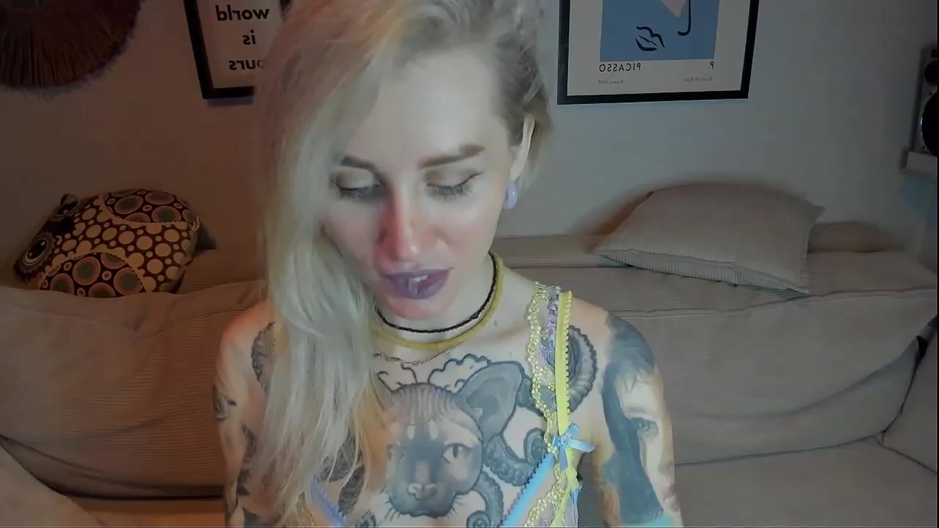 Gallery image thumbnail from Alexa_Smithhh's myfreecams stream on, 01/28/2024, 19:40 image 3 of 20