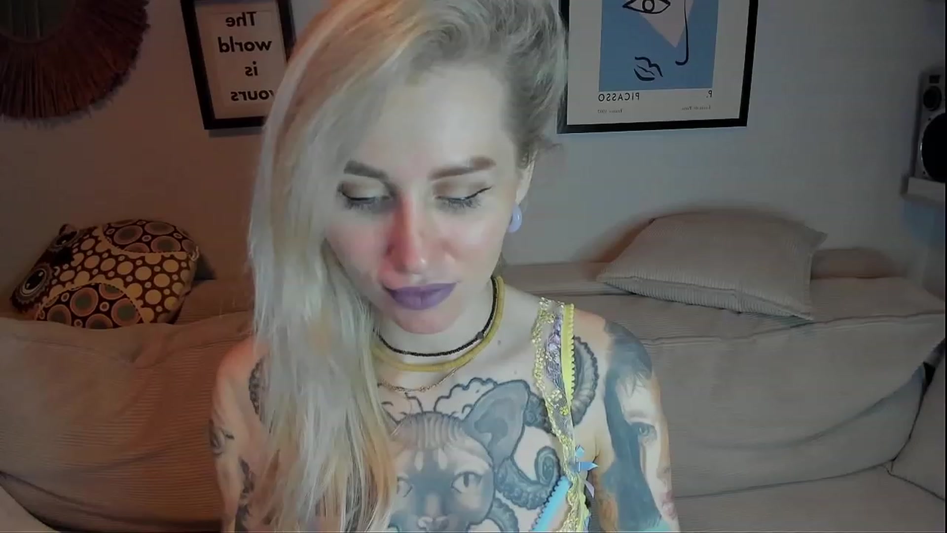Gallery image thumbnail from Alexa_Smithhh's myfreecams stream on, 01/28/2024, 19:40 image 5 of 20