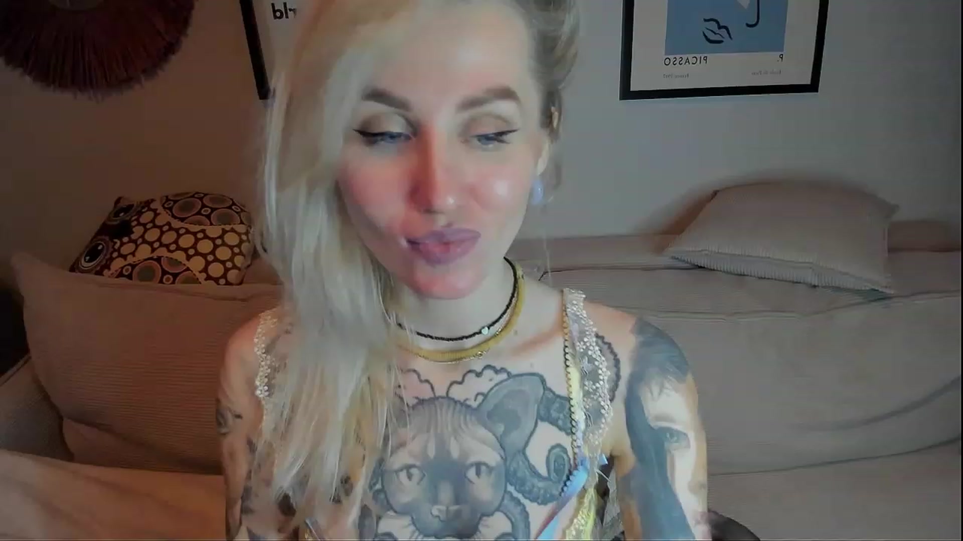 Gallery image thumbnail from Alexa_Smithhh's myfreecams stream on, 01/28/2024, 20:48 image 20 of 20