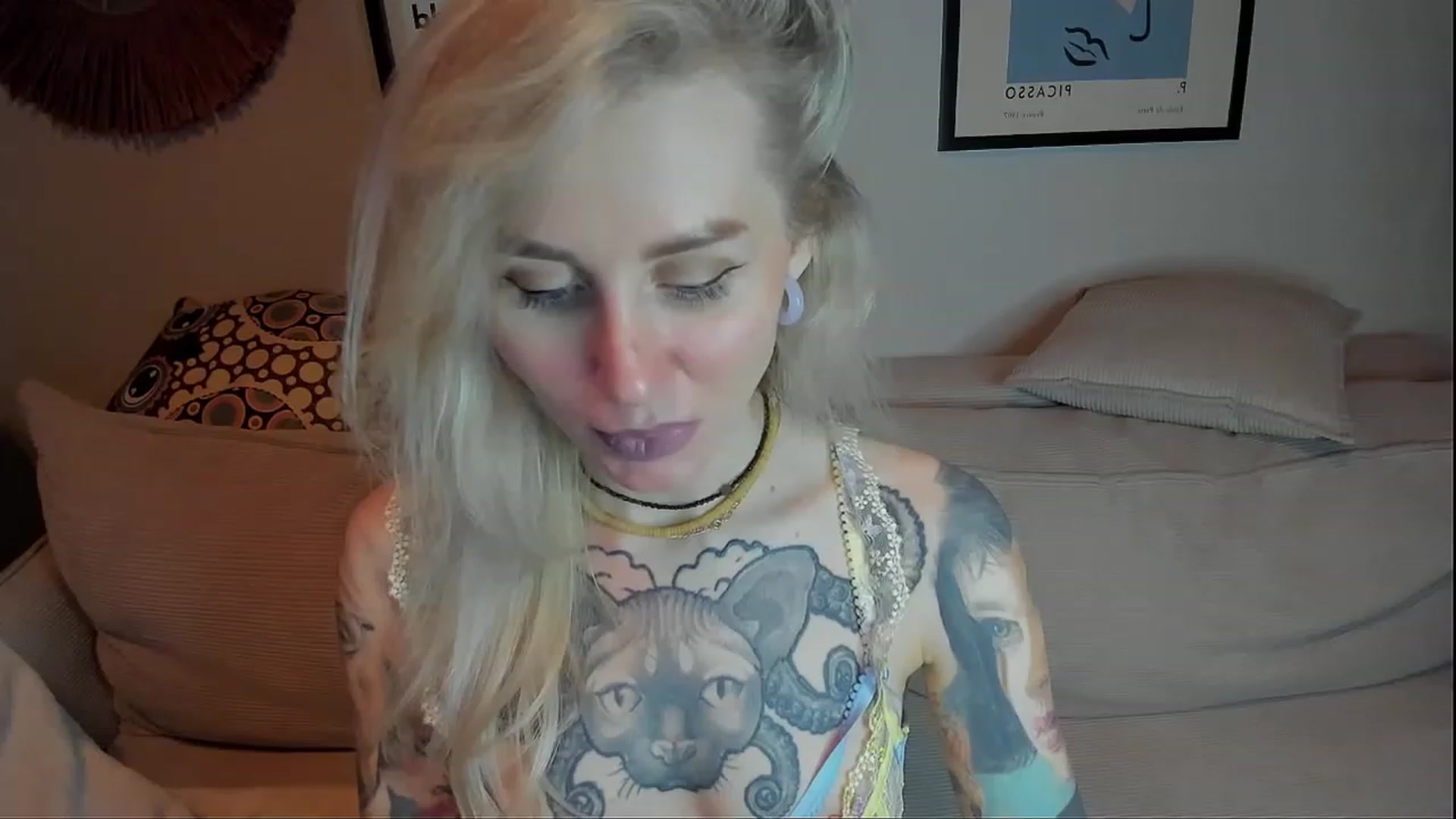 Gallery image thumbnail from Alexa_Smithhh's myfreecams stream on, 01/28/2024, 20:48 image 16 of 20