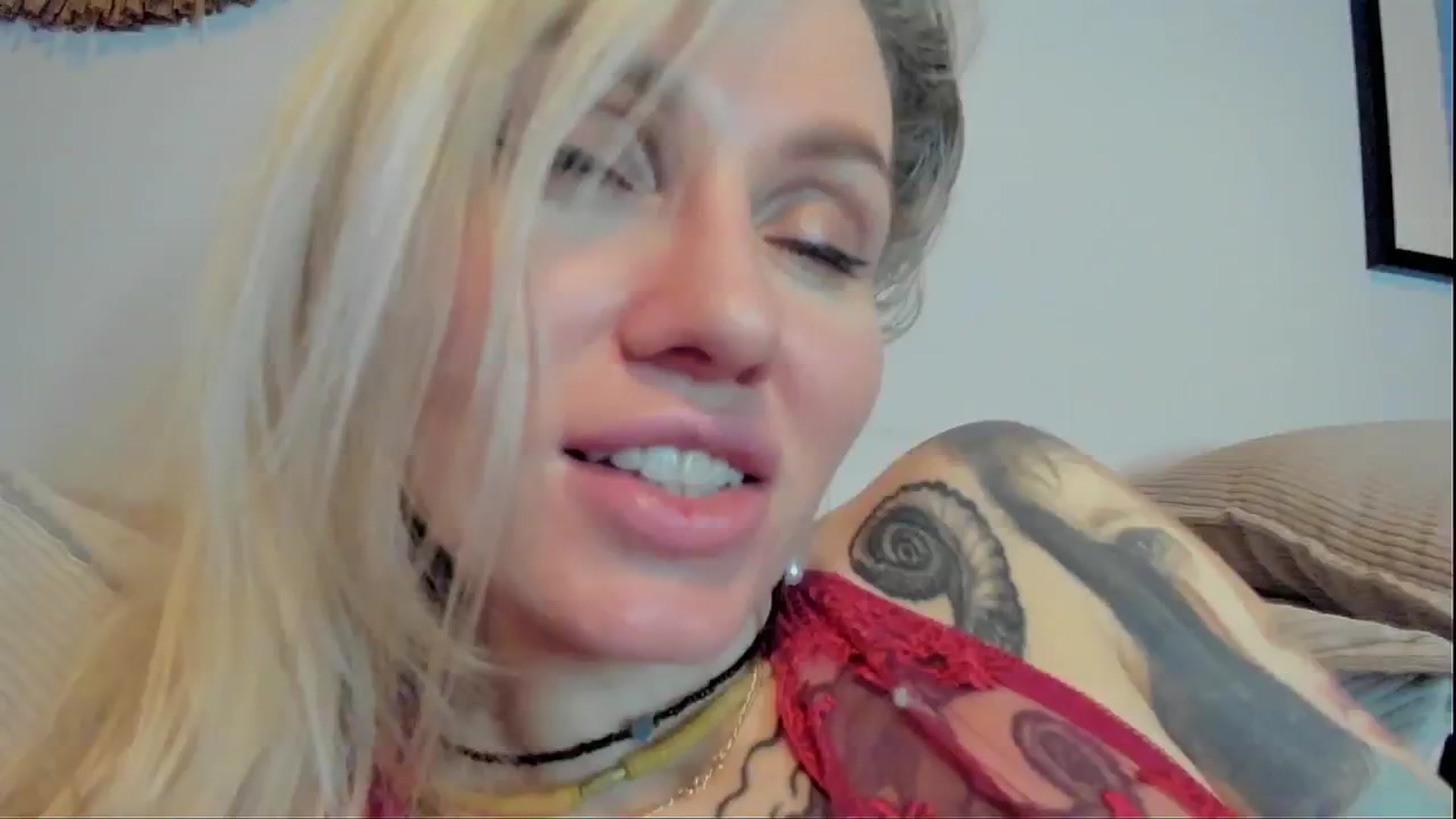 Gallery image thumbnail from Alexa_Smithhh's myfreecams stream on, 02/01/2024, 19:55 image 7 of 20