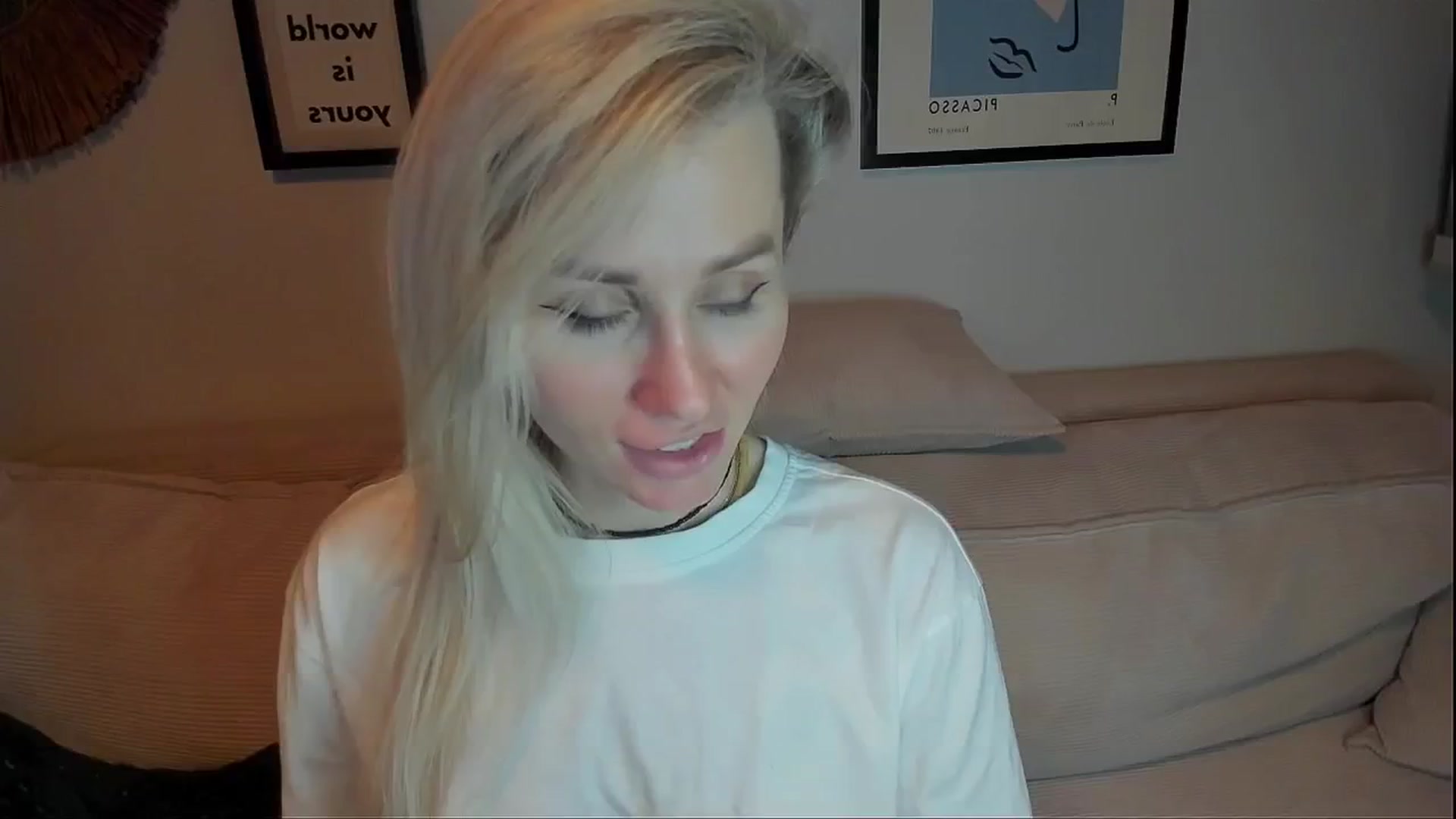Gallery image thumbnail from Alexa_Smithhh's myfreecams stream on, 02/01/2024, 22:13 image 14 of 20