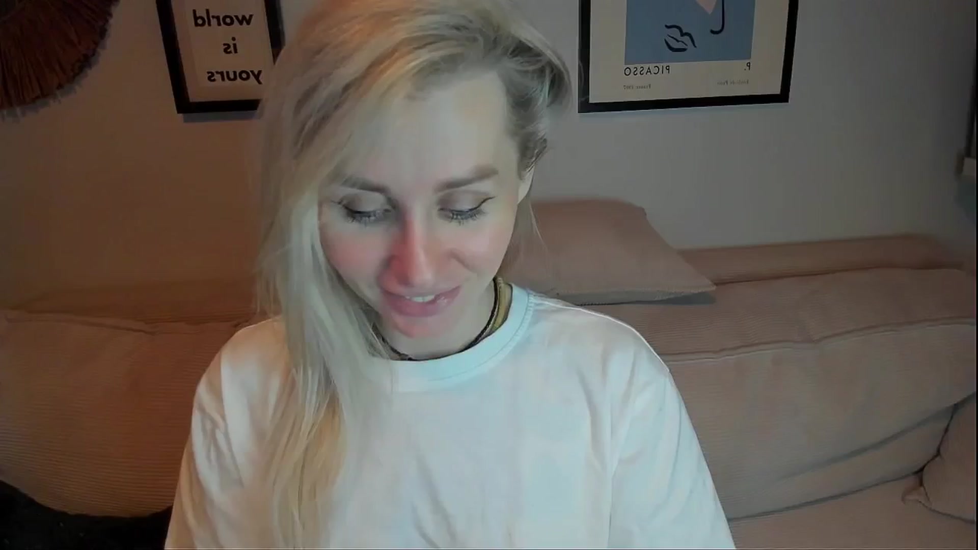 Gallery image thumbnail from Alexa_Smithhh's myfreecams stream on, 02/01/2024, 22:13 image 15 of 20