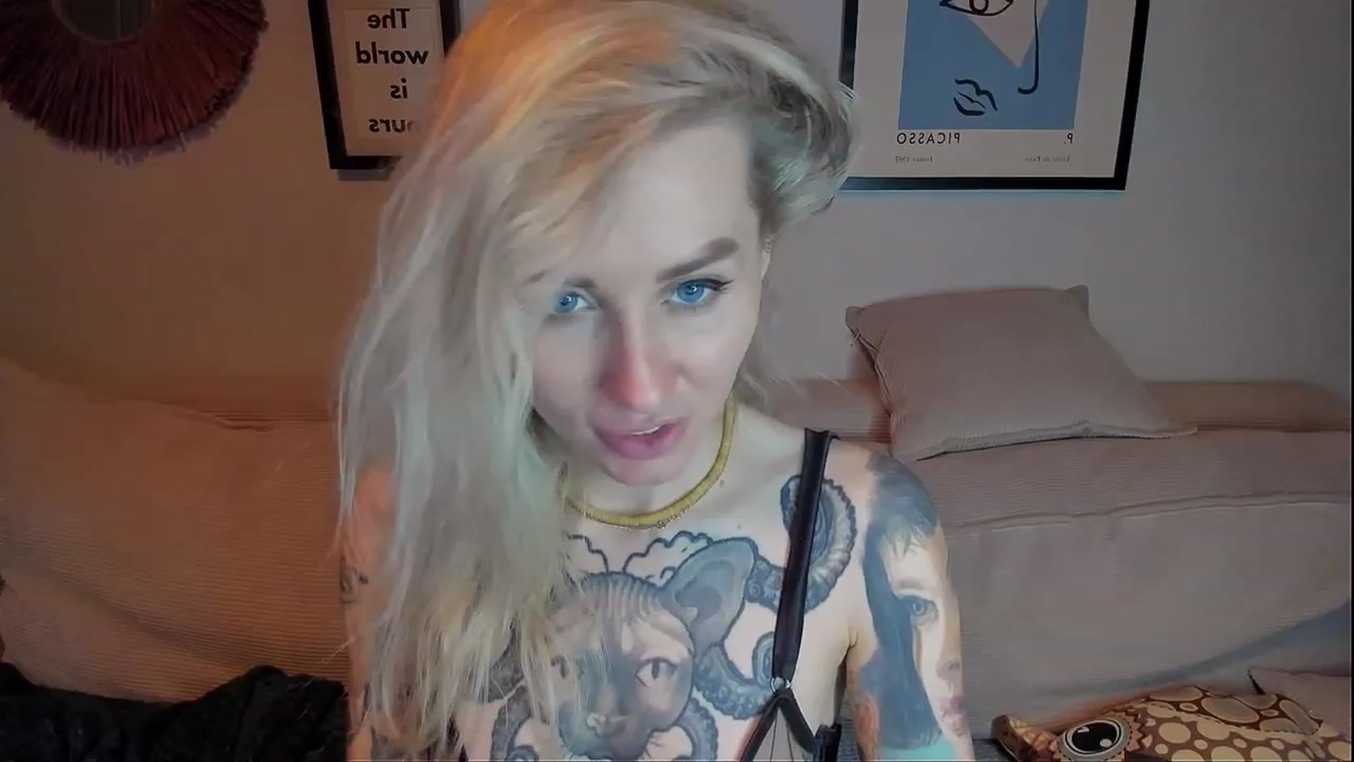 Gallery image thumbnail from Alexa_Smithhh's myfreecams stream on, 02/07/2024, 21:34 image 14 of 20