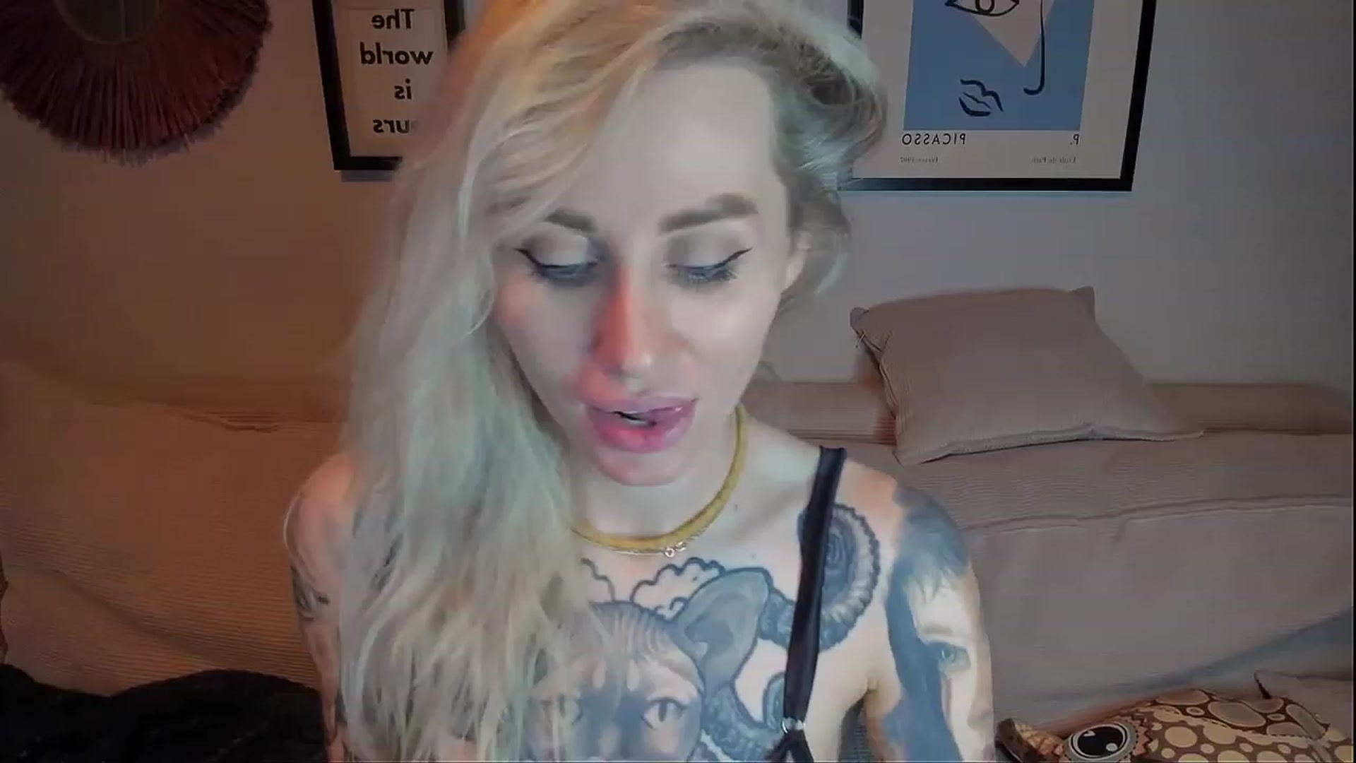 Gallery image thumbnail from Alexa_Smithhh's myfreecams stream on, 02/07/2024, 21:34 image 3 of 20